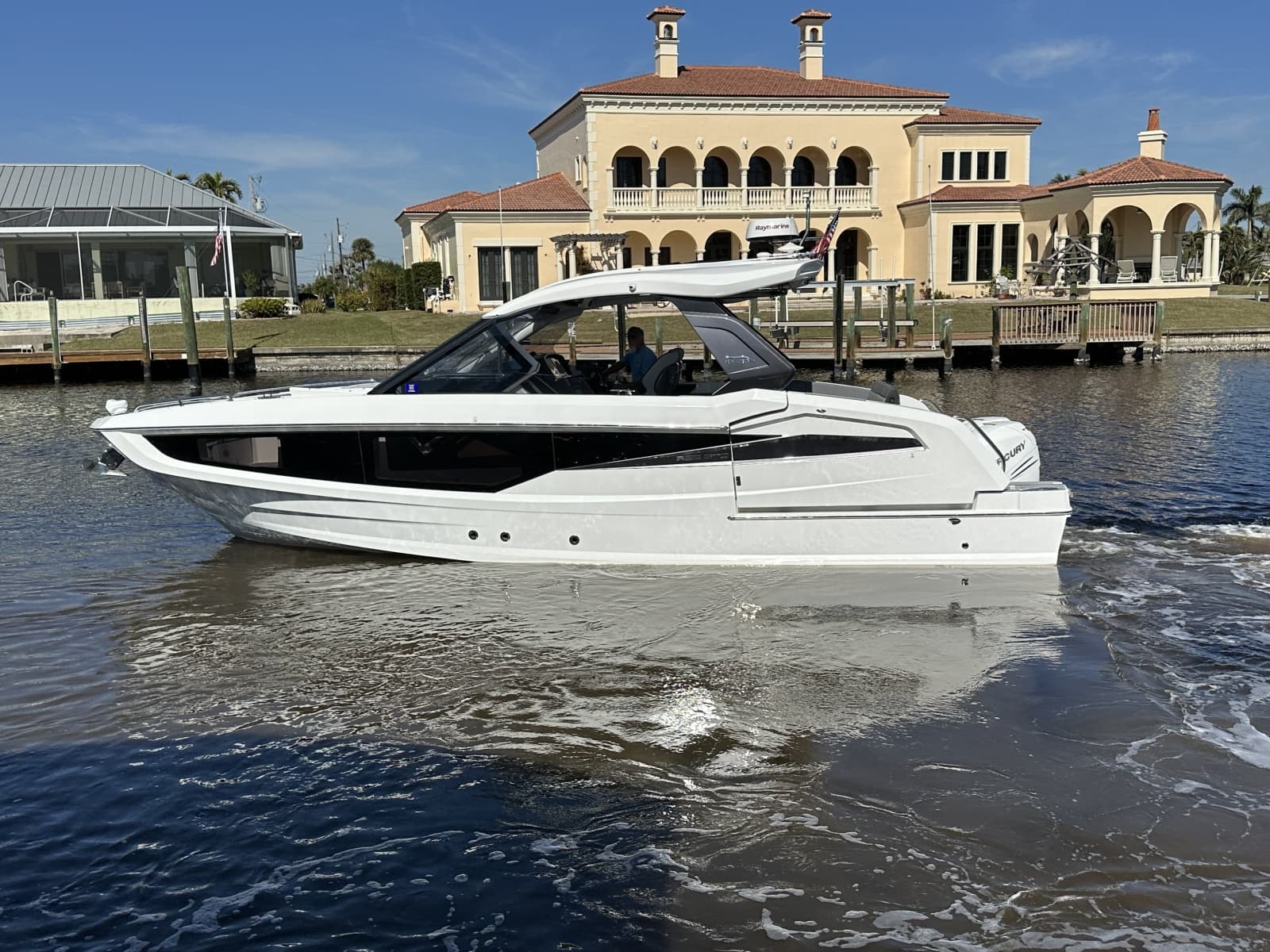 2022 Galeon 325 GTO - Photo 49
