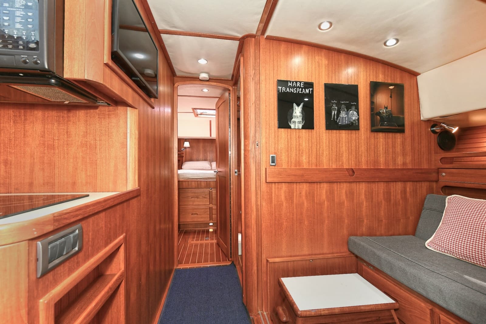 2005 San Juan Downeast Express - Photo 31
