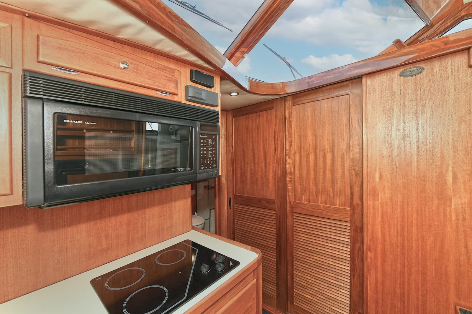 2005 San Juan Downeast Express - Photo 25