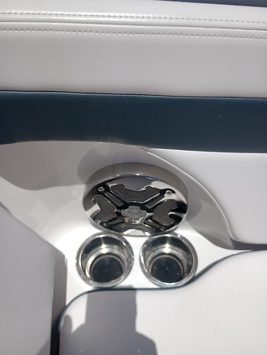 2020 Chaparral 240ssi - Photo 24