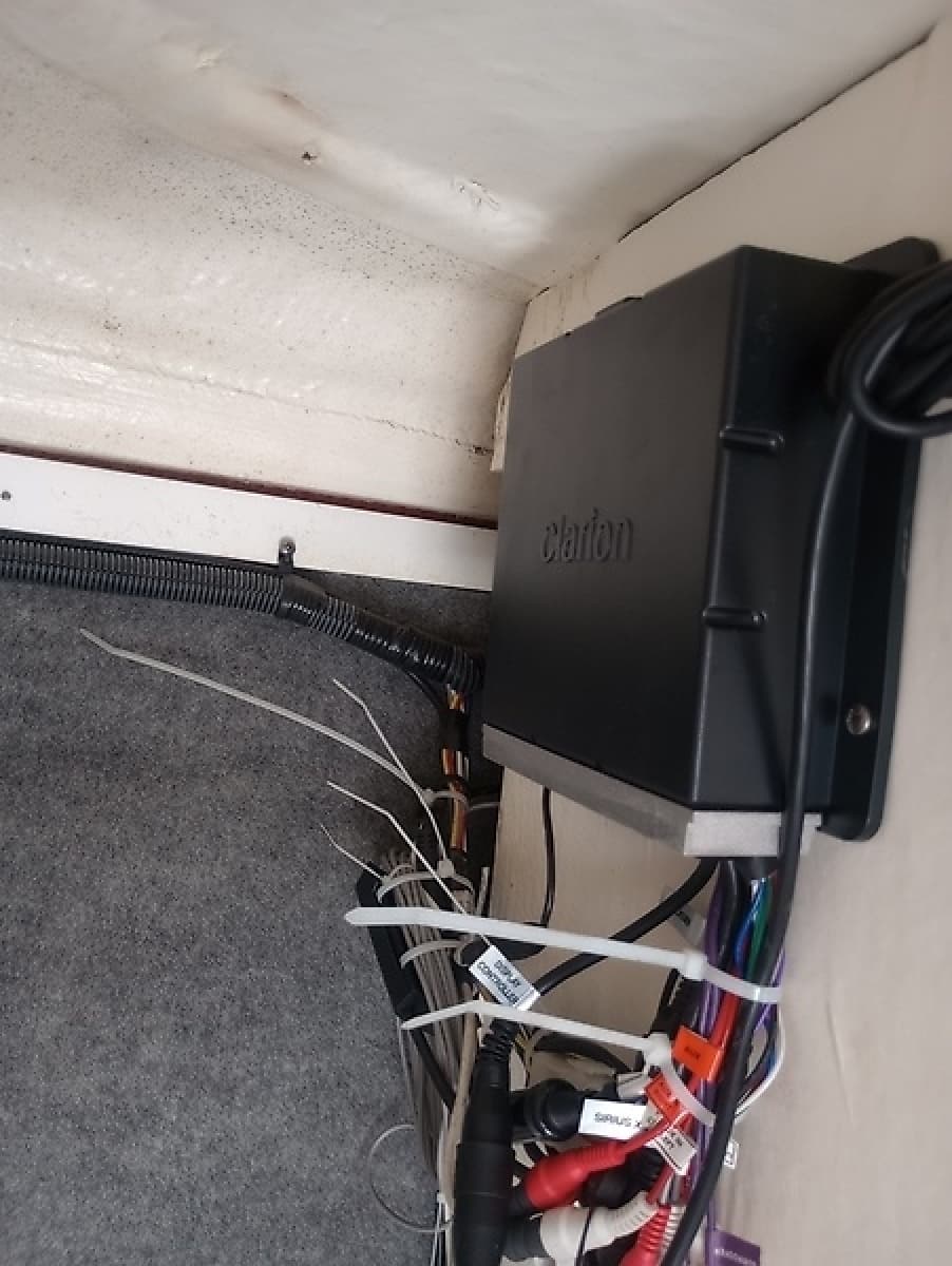 2020 Chaparral 240ssi - Photo 21