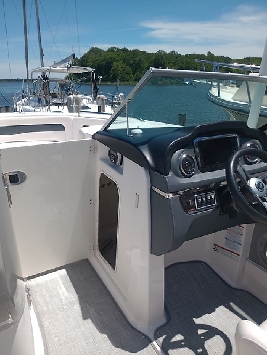 2020 Chaparral 240ssi - Photo 19