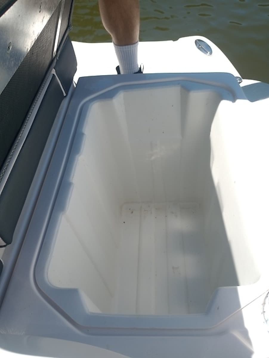 2020 Chaparral 240ssi - Photo 36