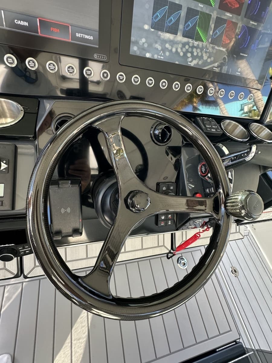 2024 Formula 387 Center Console Fish - Photo 12