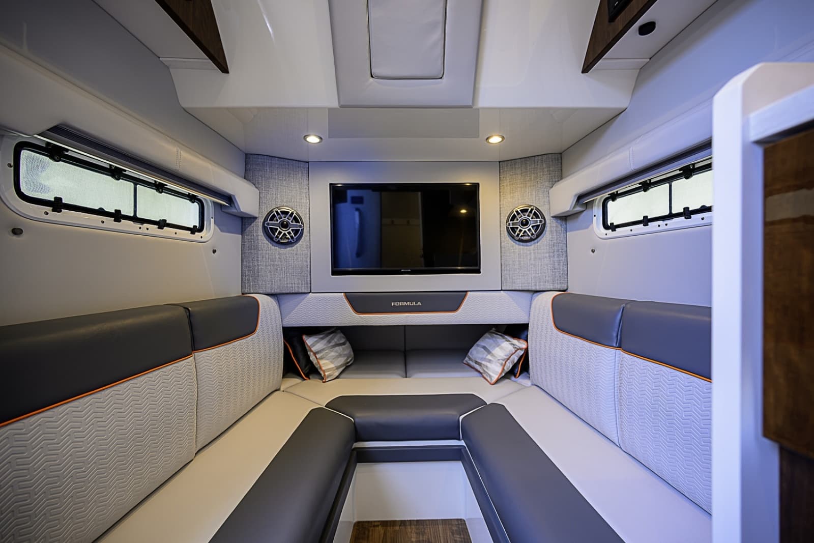 2024 Formula 387 Center Console Fish - Photo 27