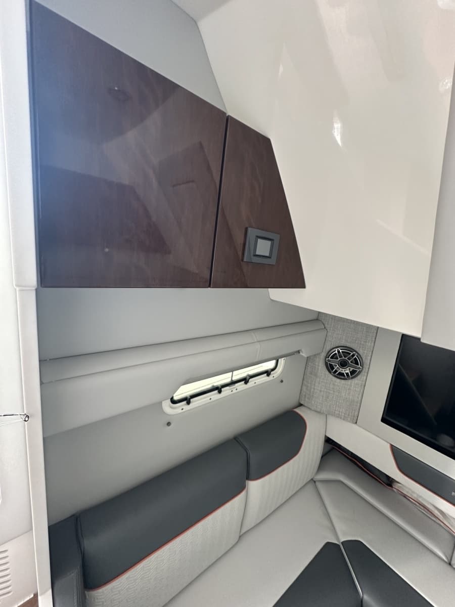 2024 Formula 387 Center Console Fish - Photo 20