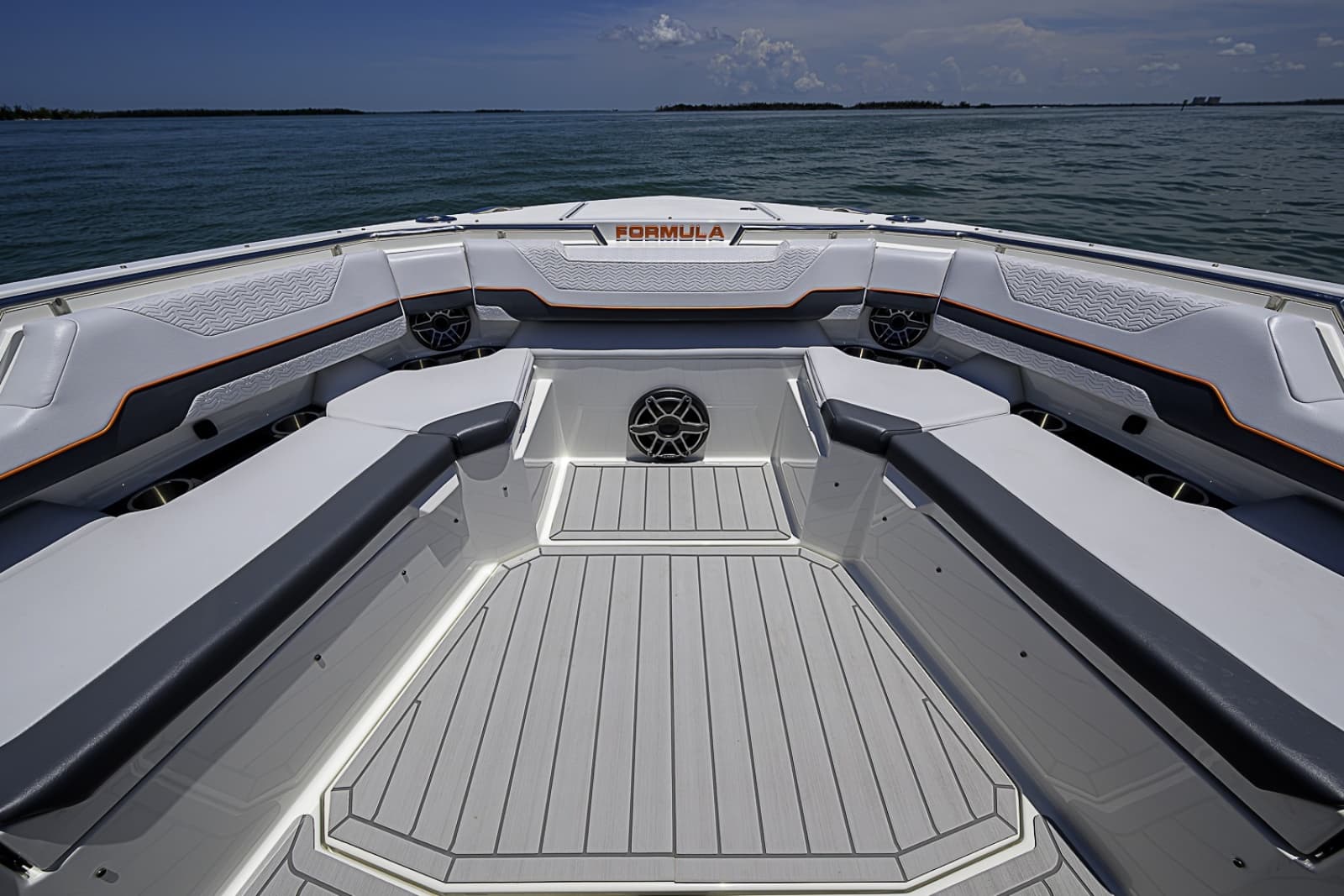 2024 Formula 387 Center Console Fish - Photo 18