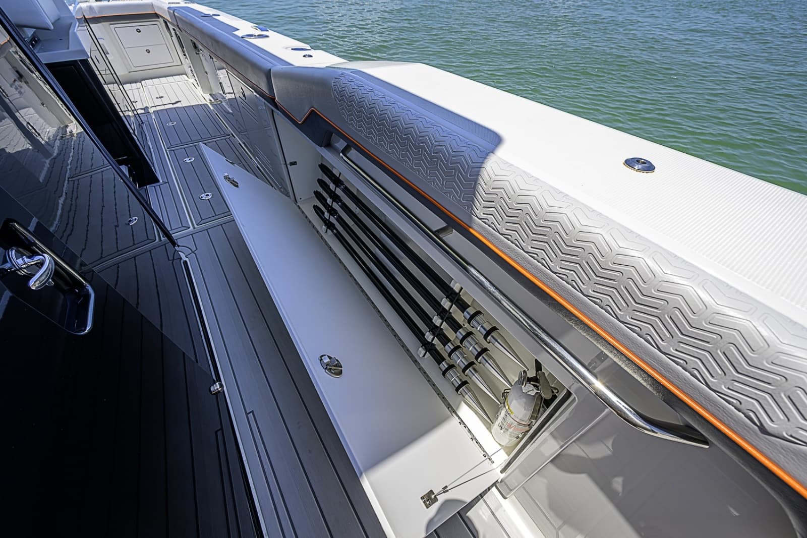 2024 Formula 387 Center Console Fish - Photo 25