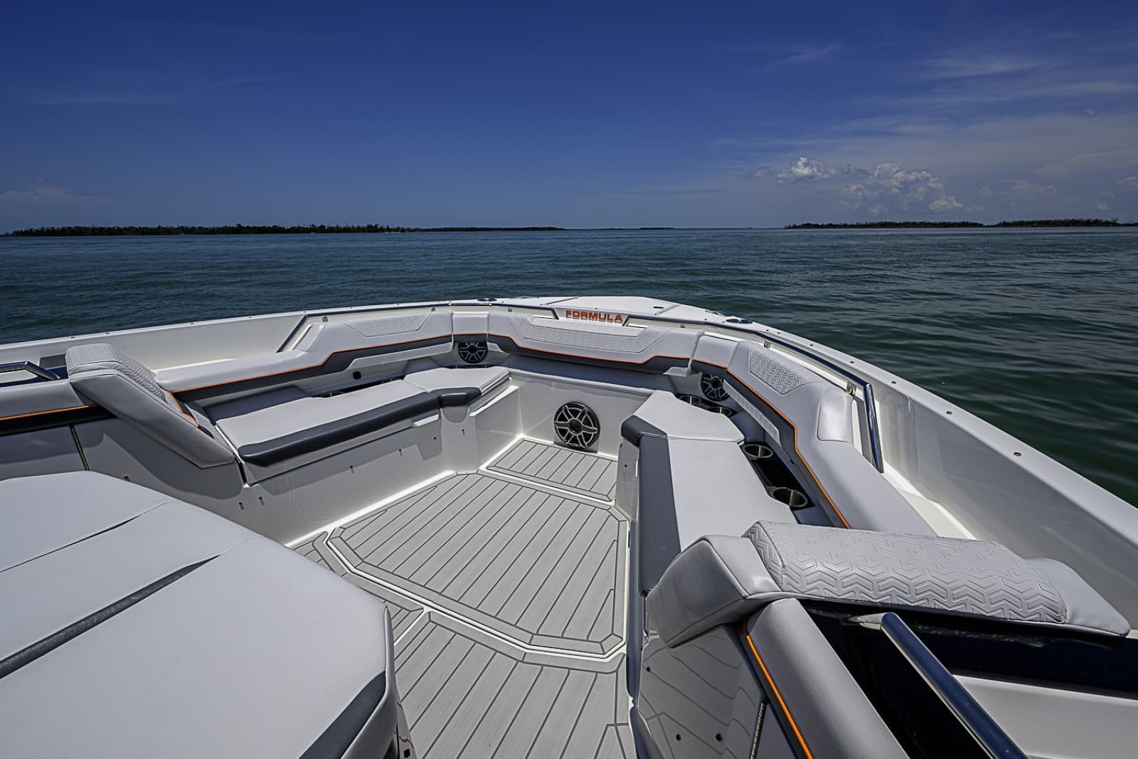 2024 Formula 387 Center Console Fish - Photo 19