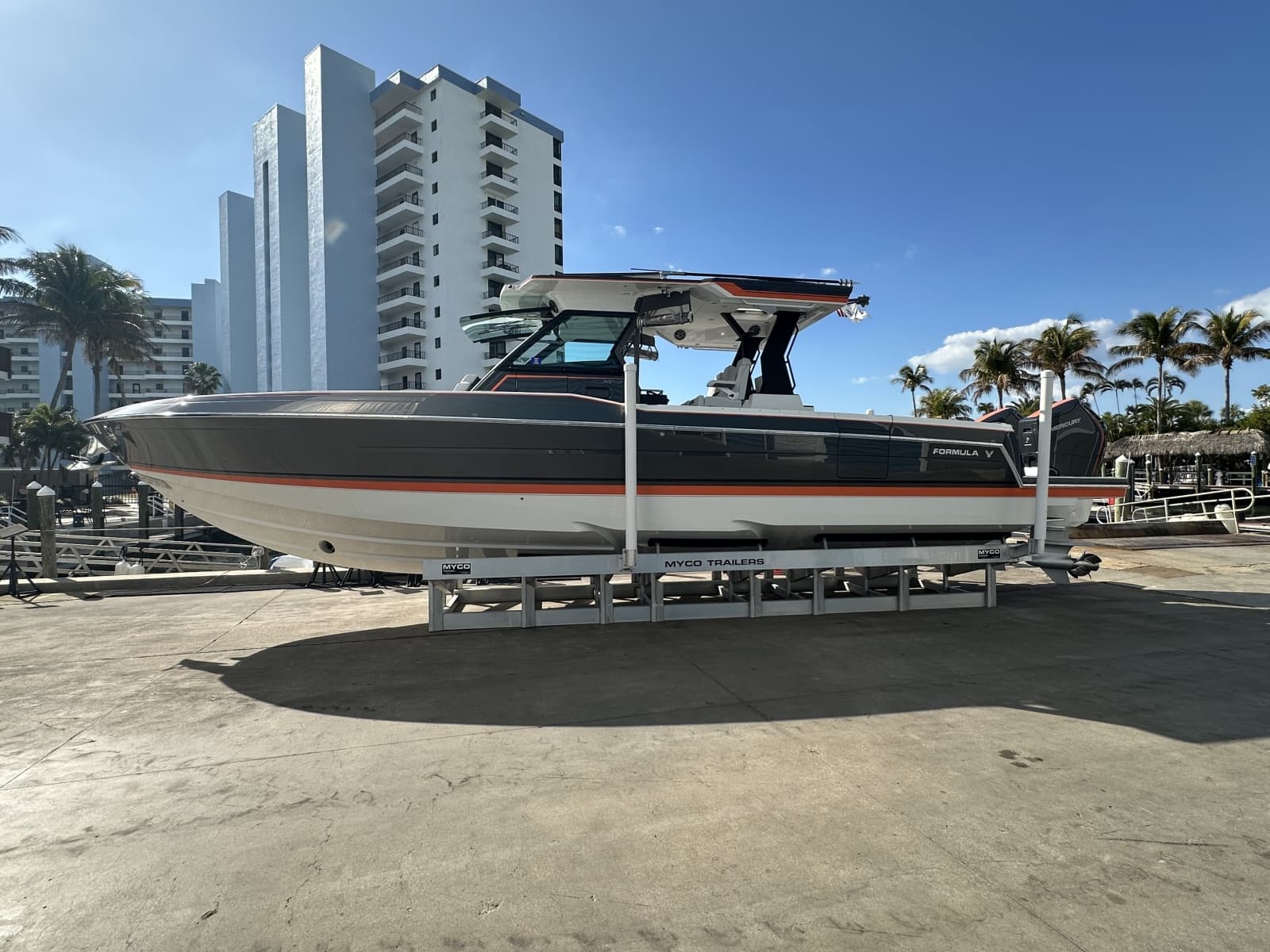 2024 Formula 387 Center Console Fish - Photo 31