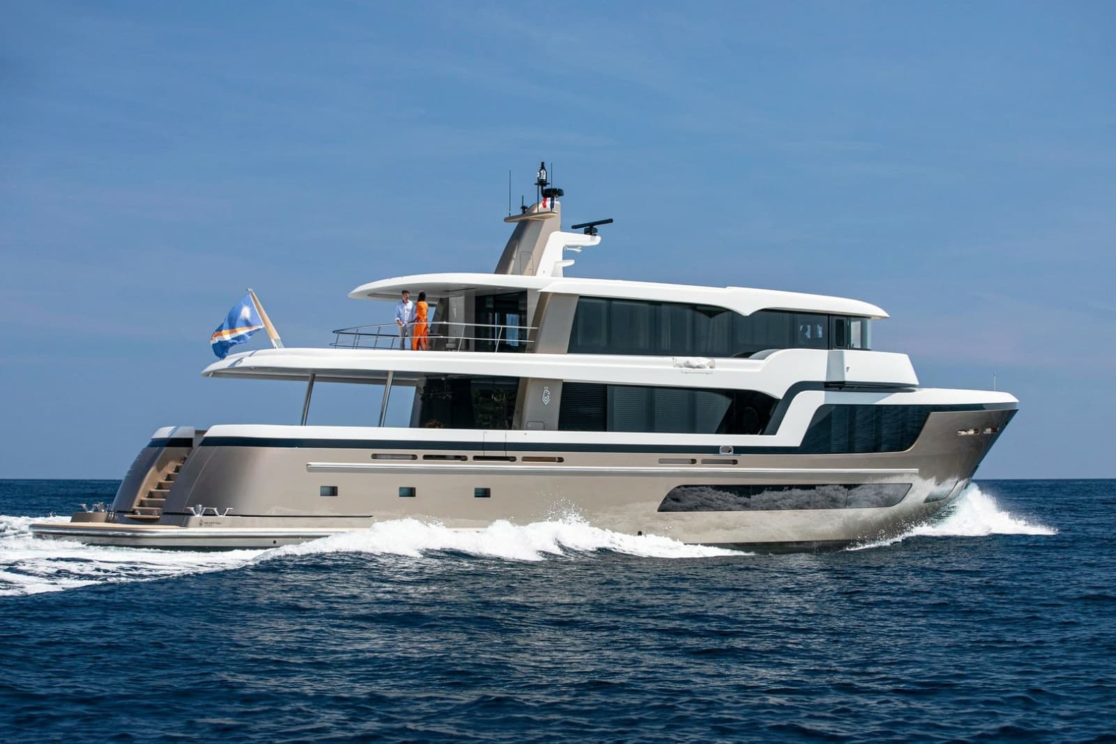 2022 Van der Valk 34M Explorer - Photo 2