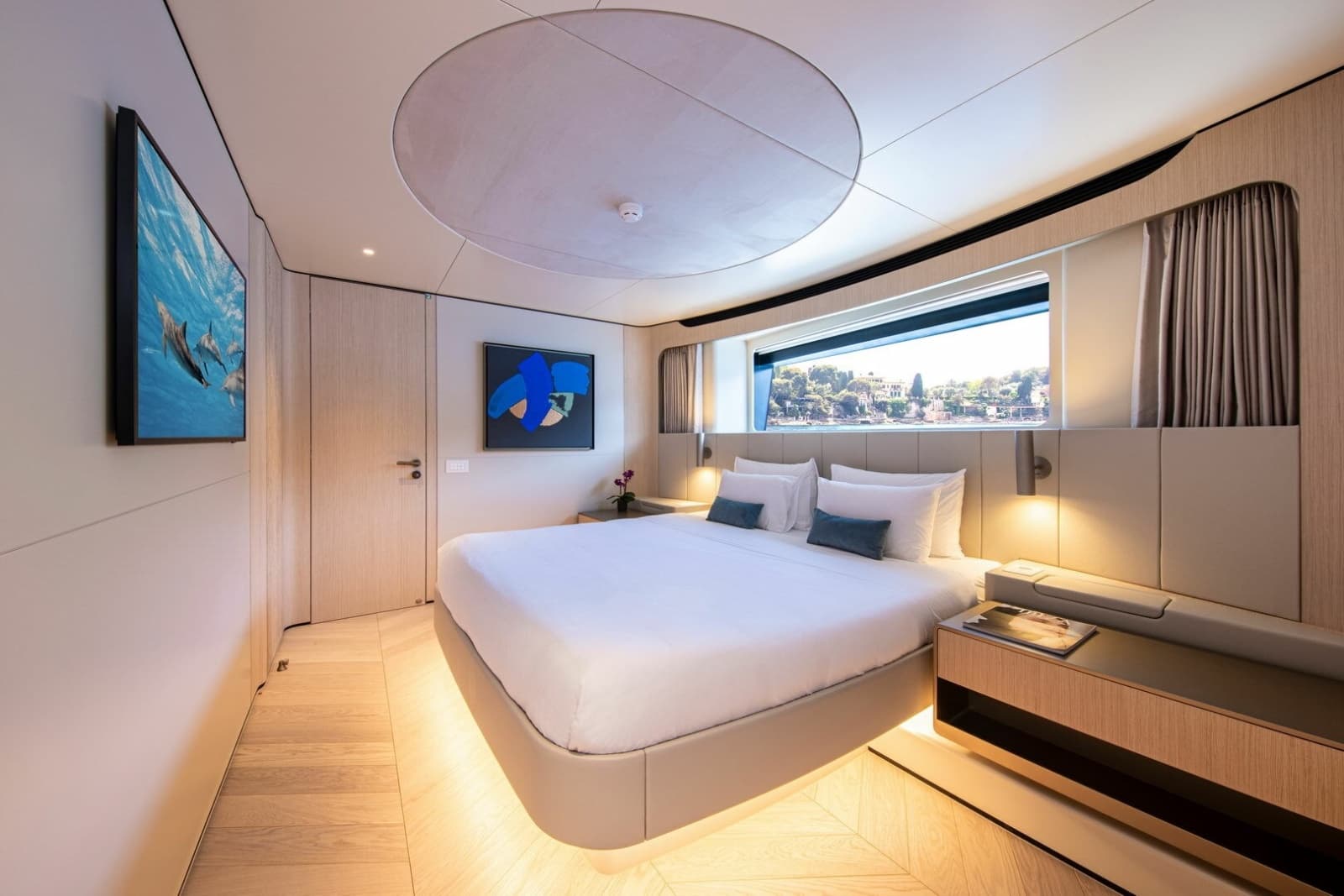 2022 Van der Valk 34M Explorer - Photo 20
