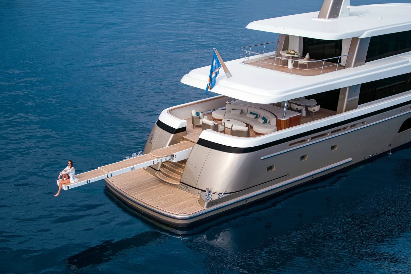 2022 Van der Valk 34M Explorer - Photo 4