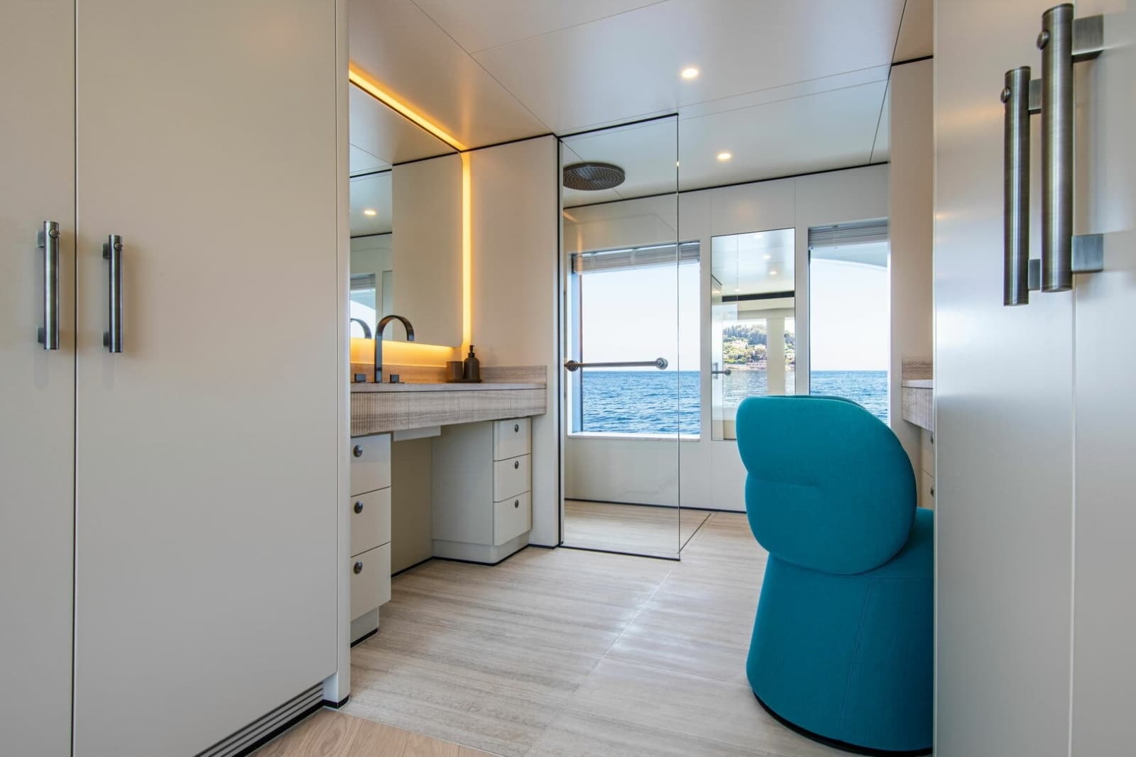 2022 Van der Valk 34M Explorer - Photo 24