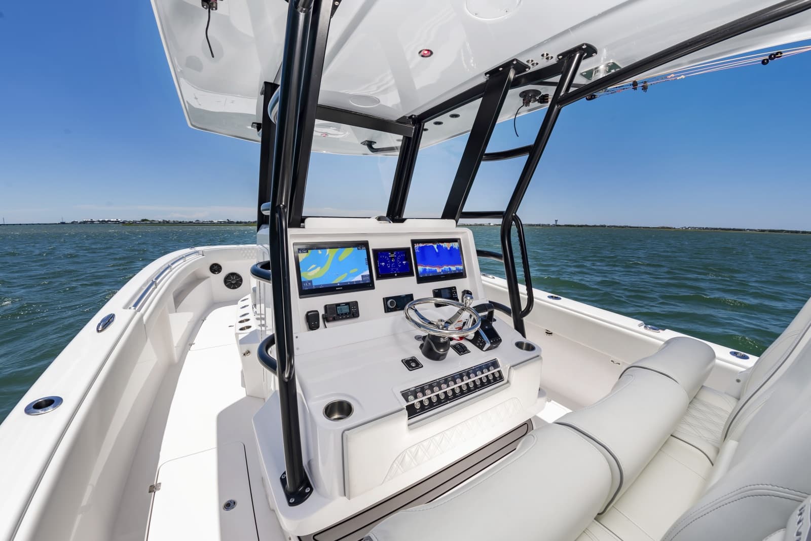 2024 Invincible 33 Catamaran - Photo 15