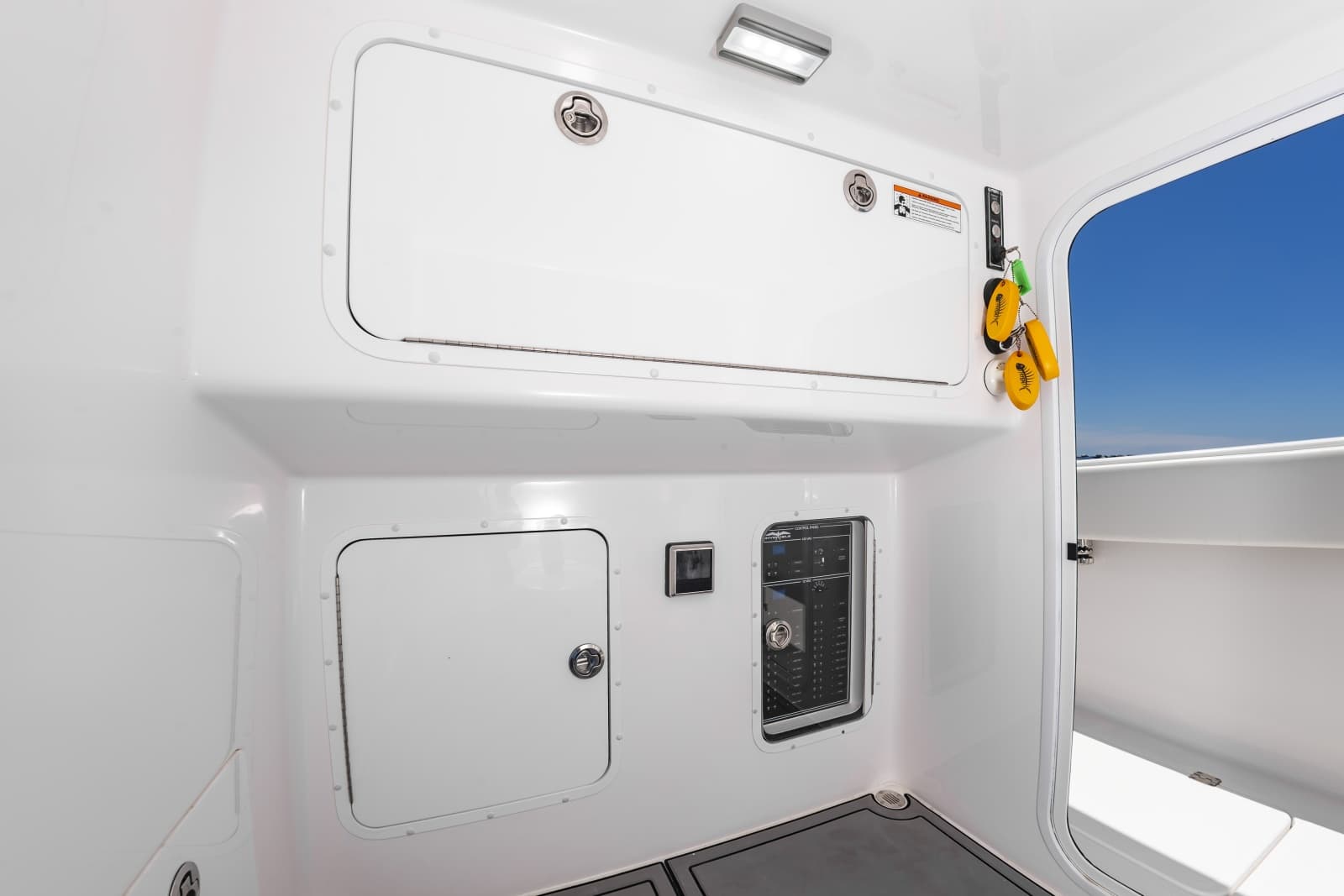 2024 Invincible 33 Catamaran - Photo 44