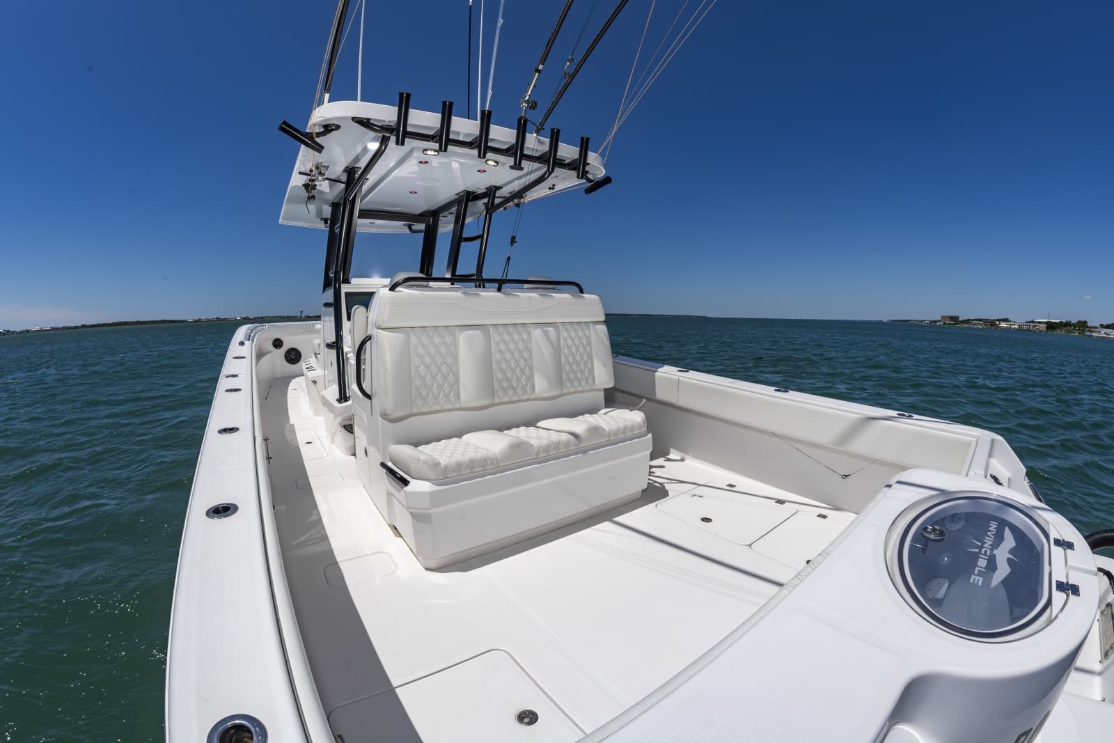 2024 Invincible 33 Catamaran - Photo 30