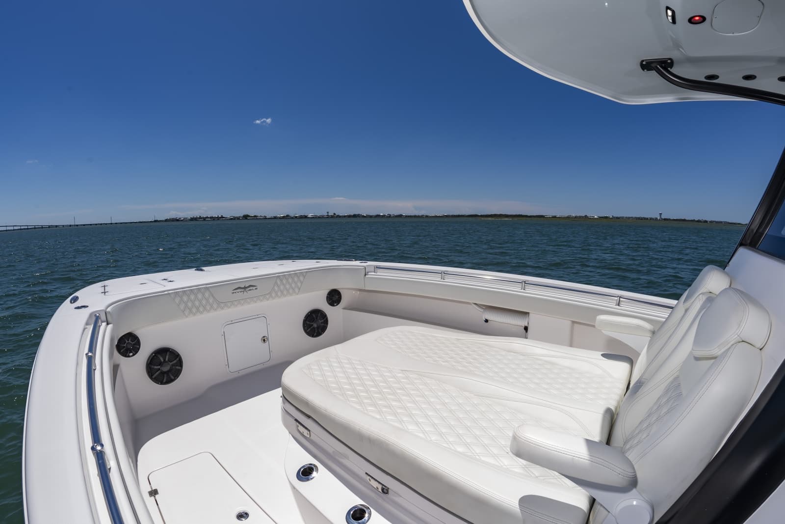 2024 Invincible 33 Catamaran - Photo 34