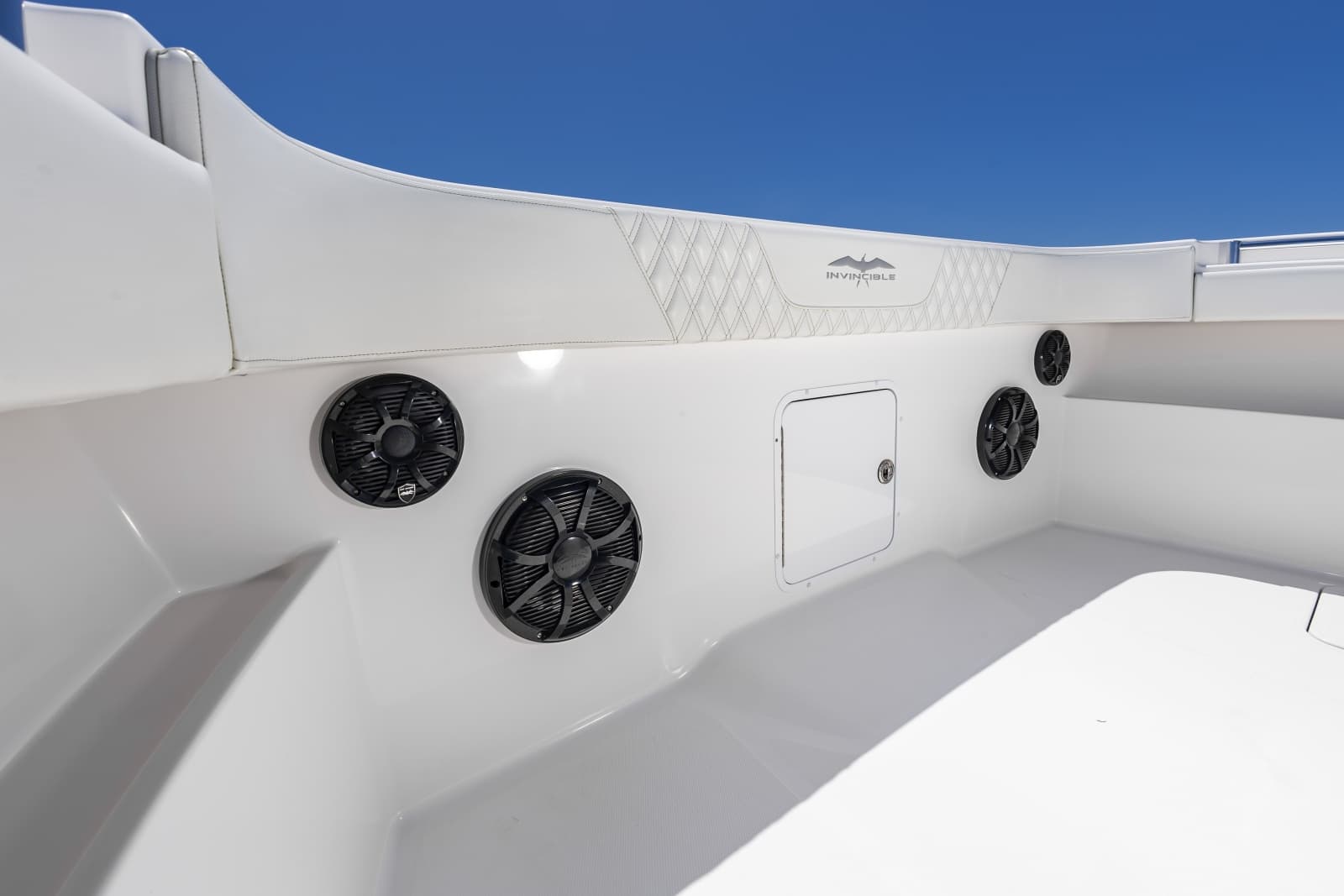 2024 Invincible 33 Catamaran - Photo 40