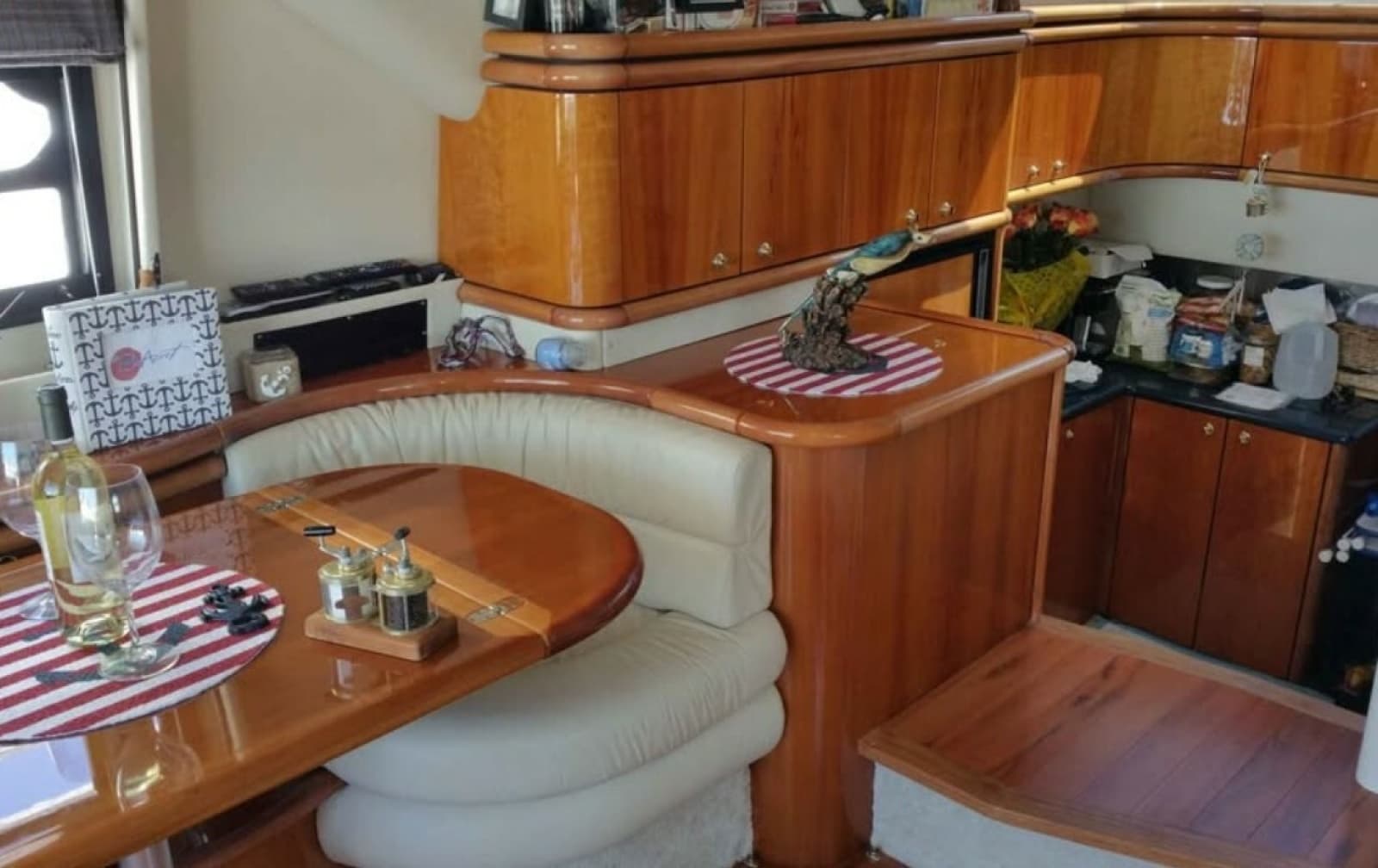 1997 Sunseeker Manhattan 48 - Photo 8
