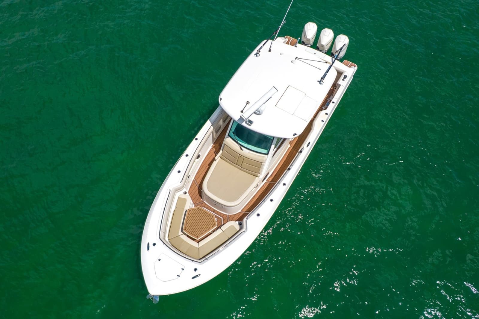 2020 Boston Whaler 380 Outrage - Photo 15