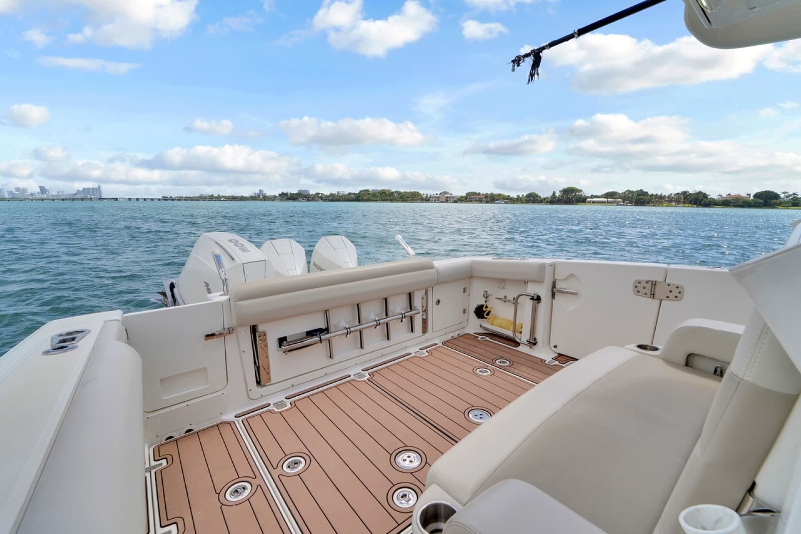 2020 Boston Whaler 380 Outrage - Photo 41