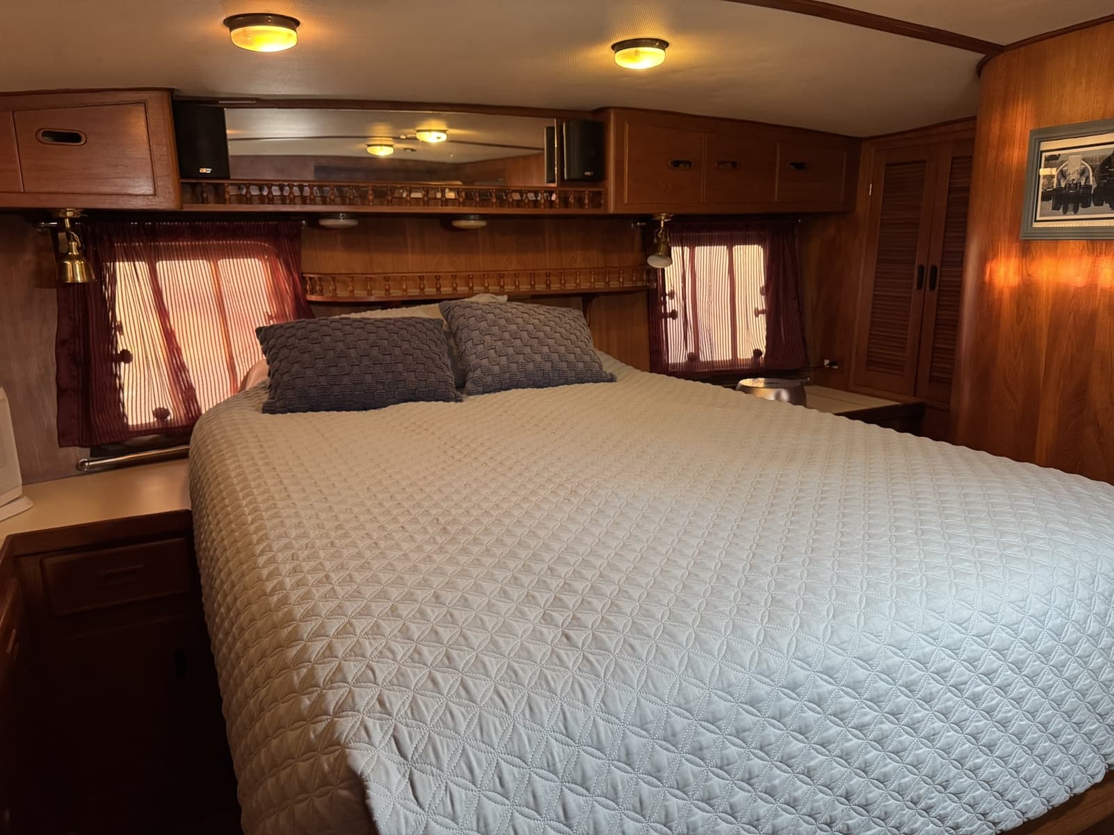 1987 President 37 Sundeck - Photo 44