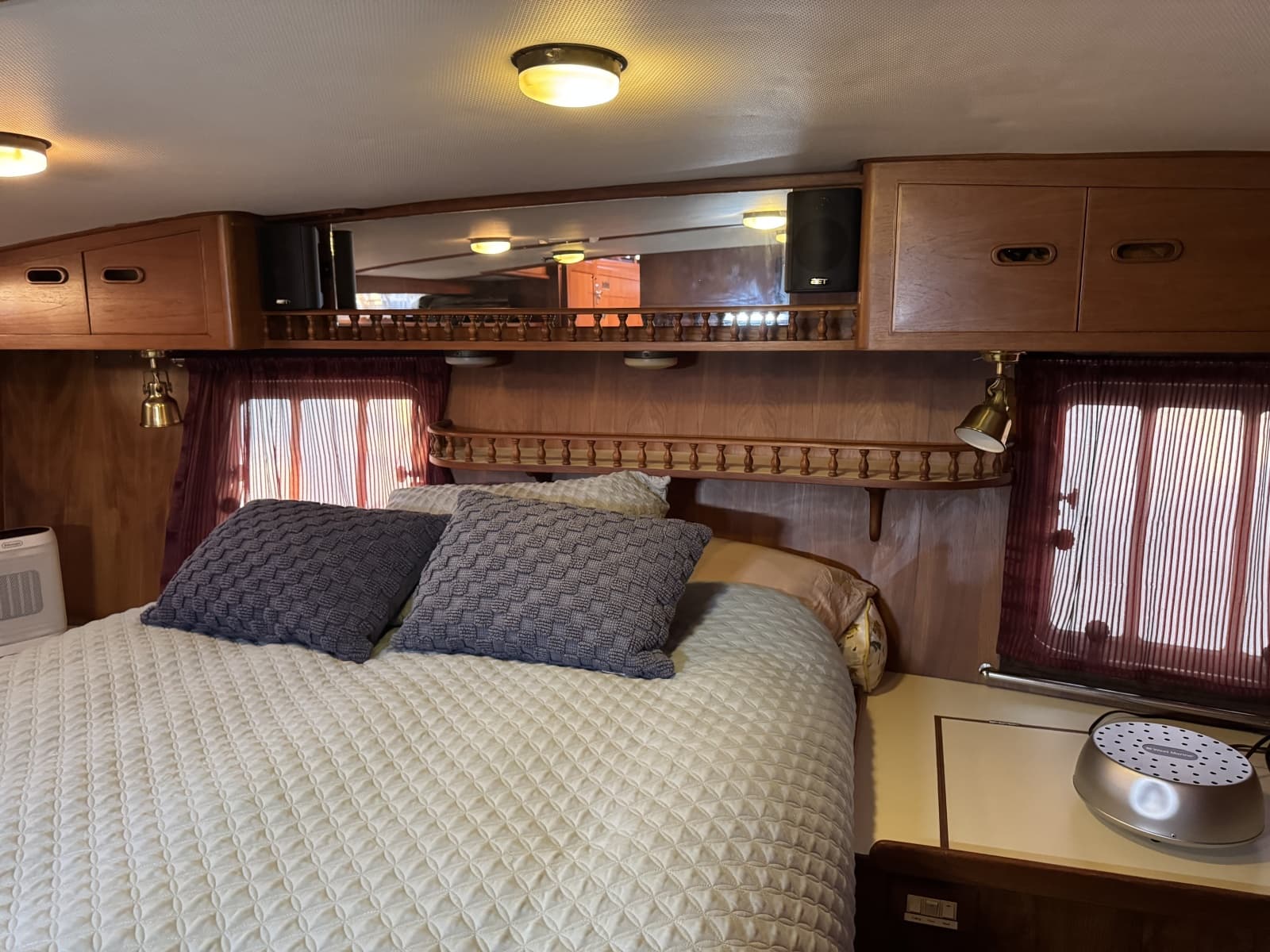 1987 President 37 Sundeck - Photo 45