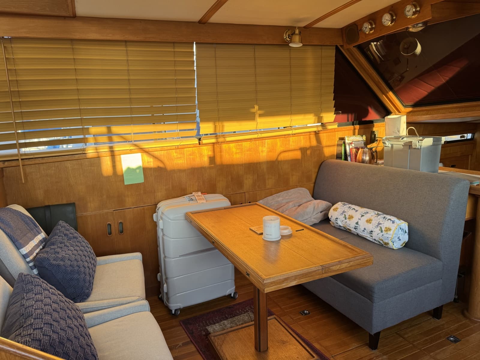 1987 President 37 Sundeck - Photo 16