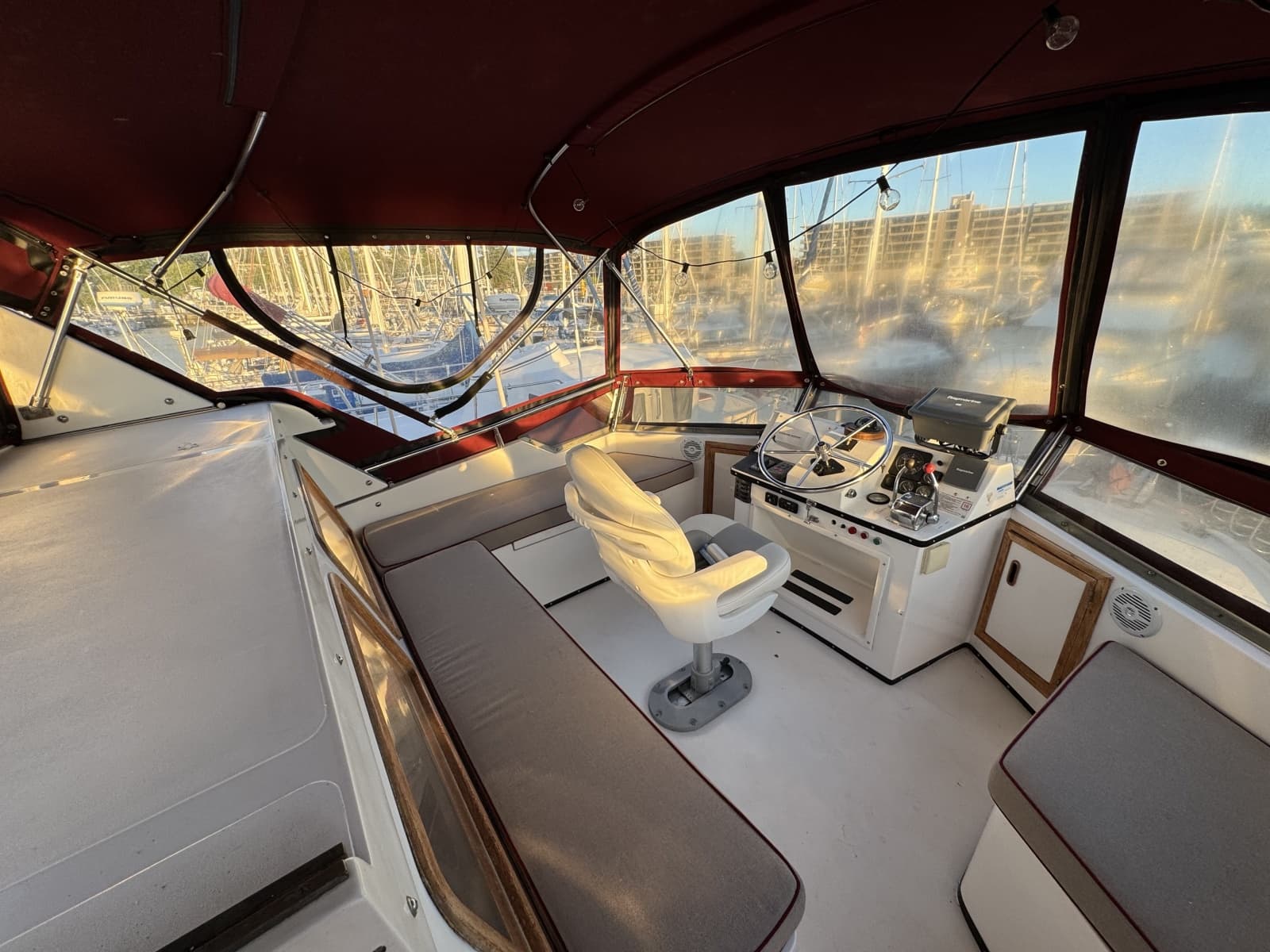 1987 President 37 Sundeck - Photo 62
