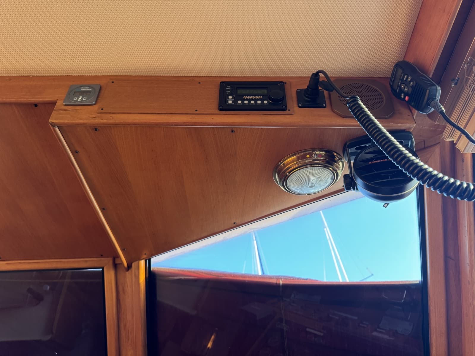 1987 President 37 Sundeck - Photo 20