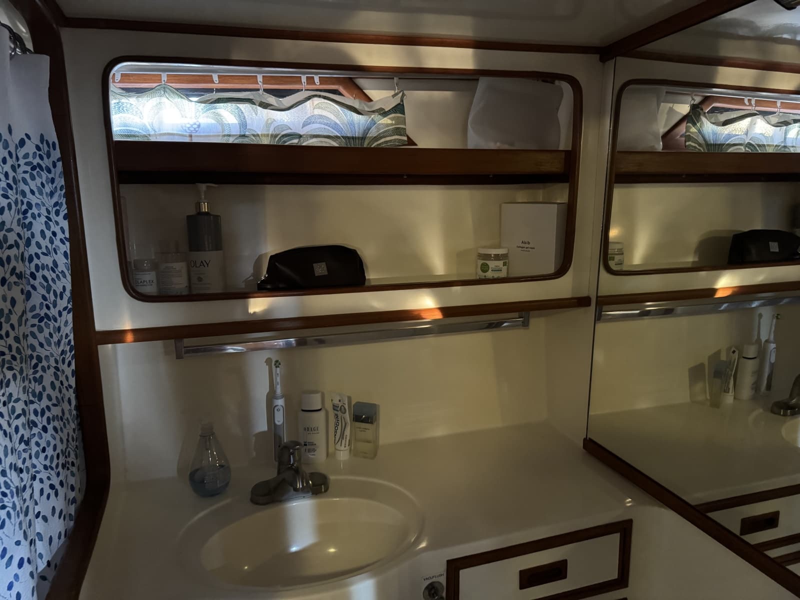 1987 President 37 Sundeck - Photo 53