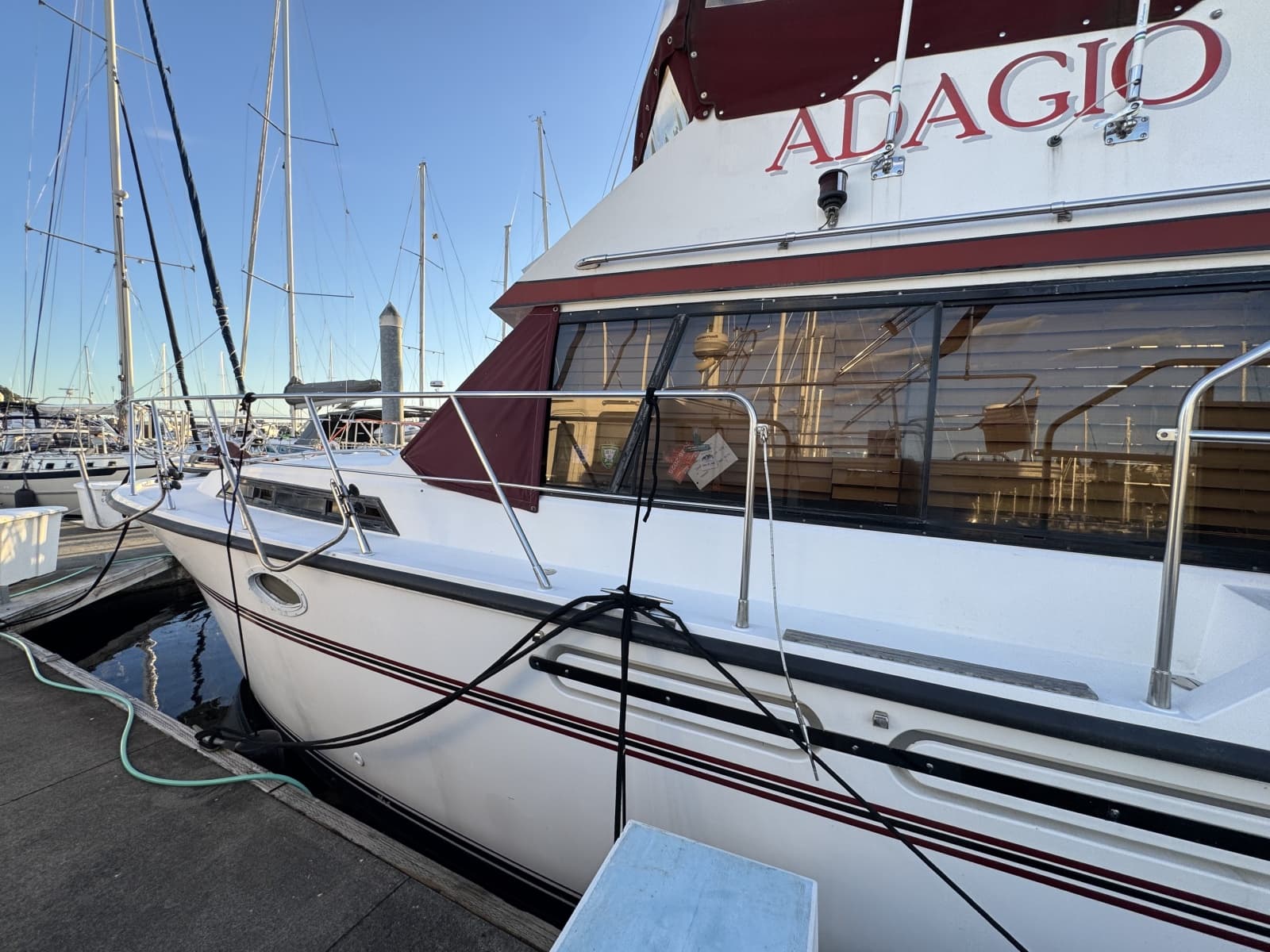 1987 President 37 Sundeck - Photo 8