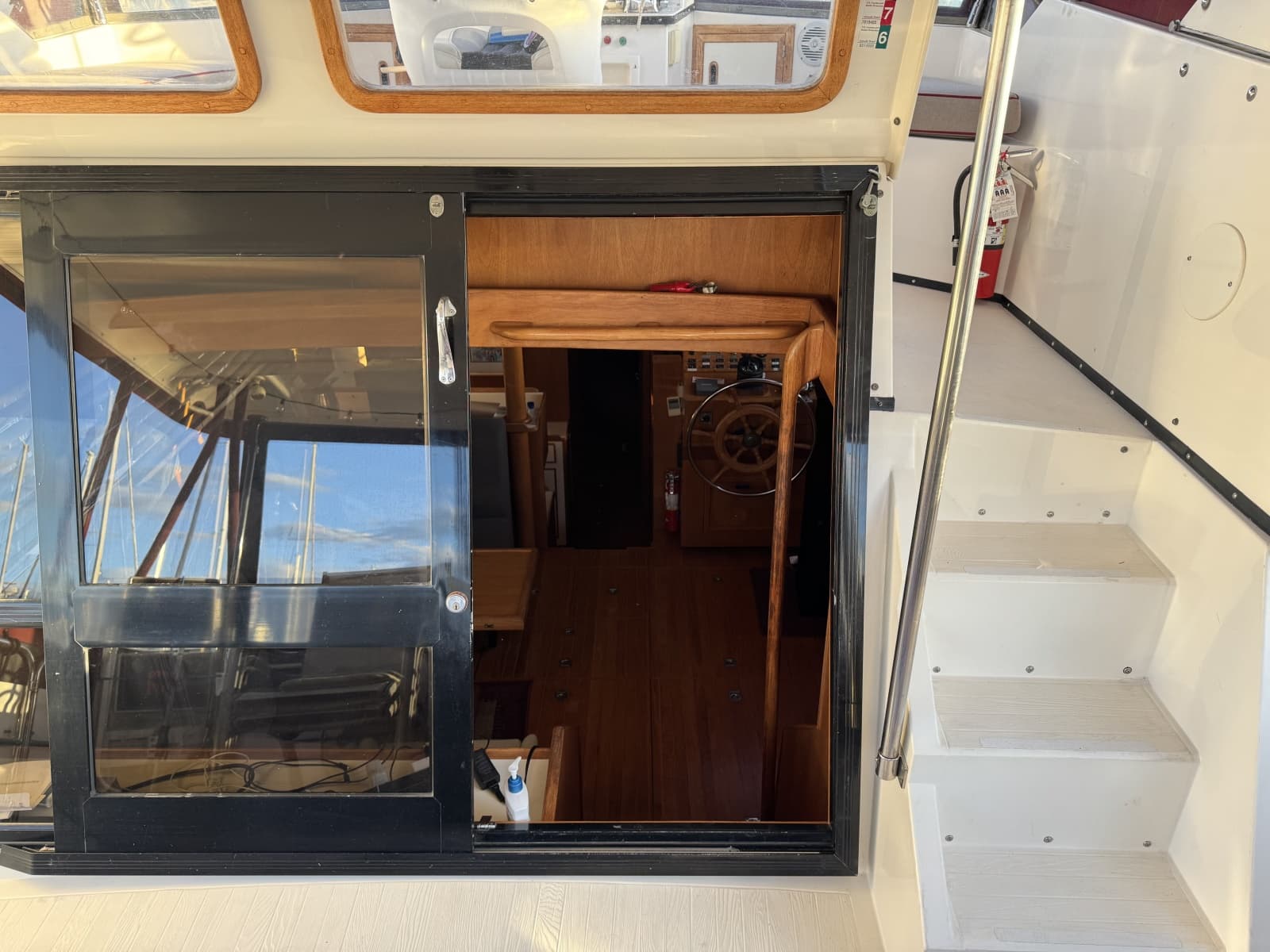 1987 President 37 Sundeck - Photo 12