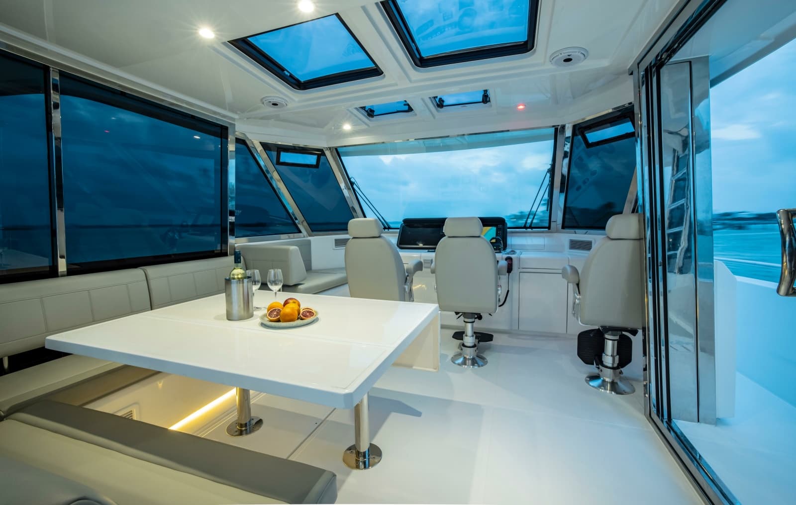 2025 Aquila 54 Yacht - Photo 13