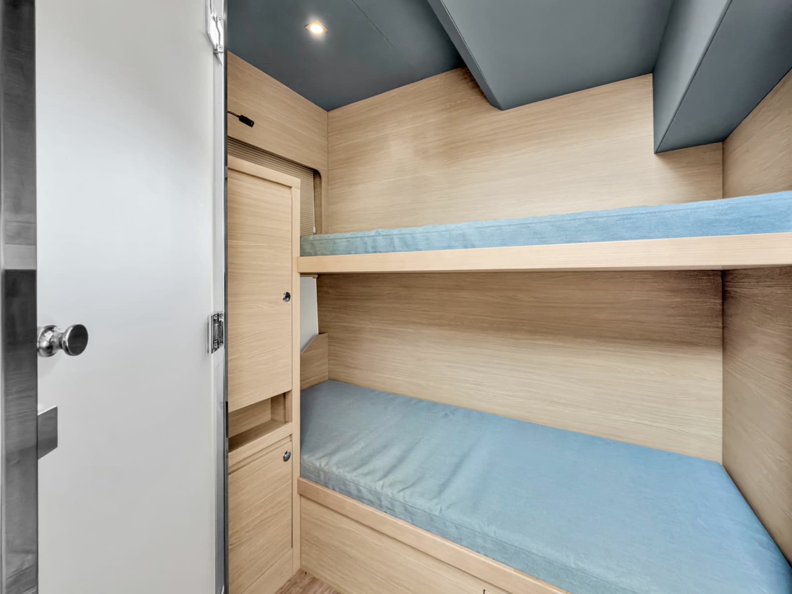 2025 Aquila 54 Yacht - Photo 65