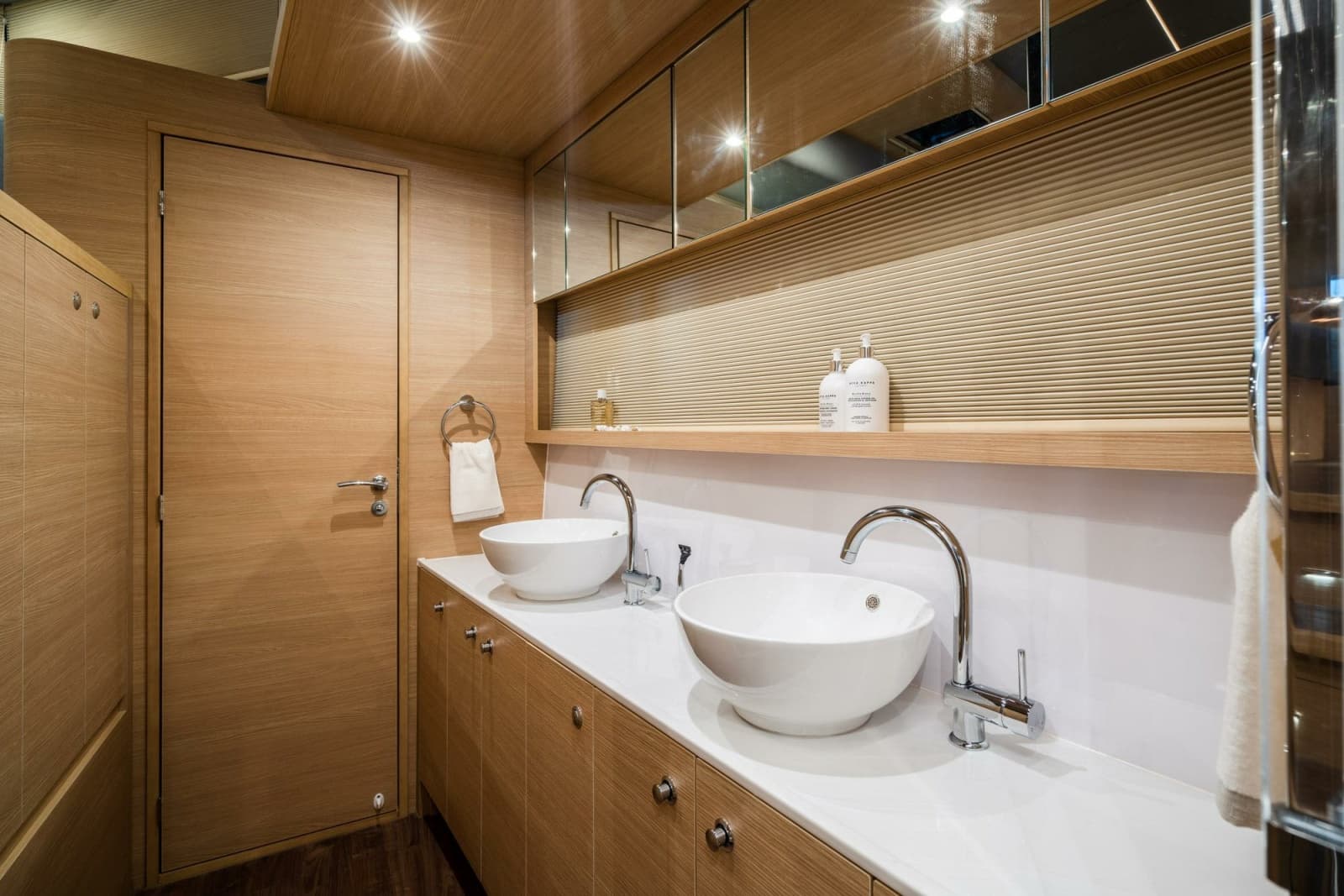 2025 Aquila 54 Yacht - Photo 53