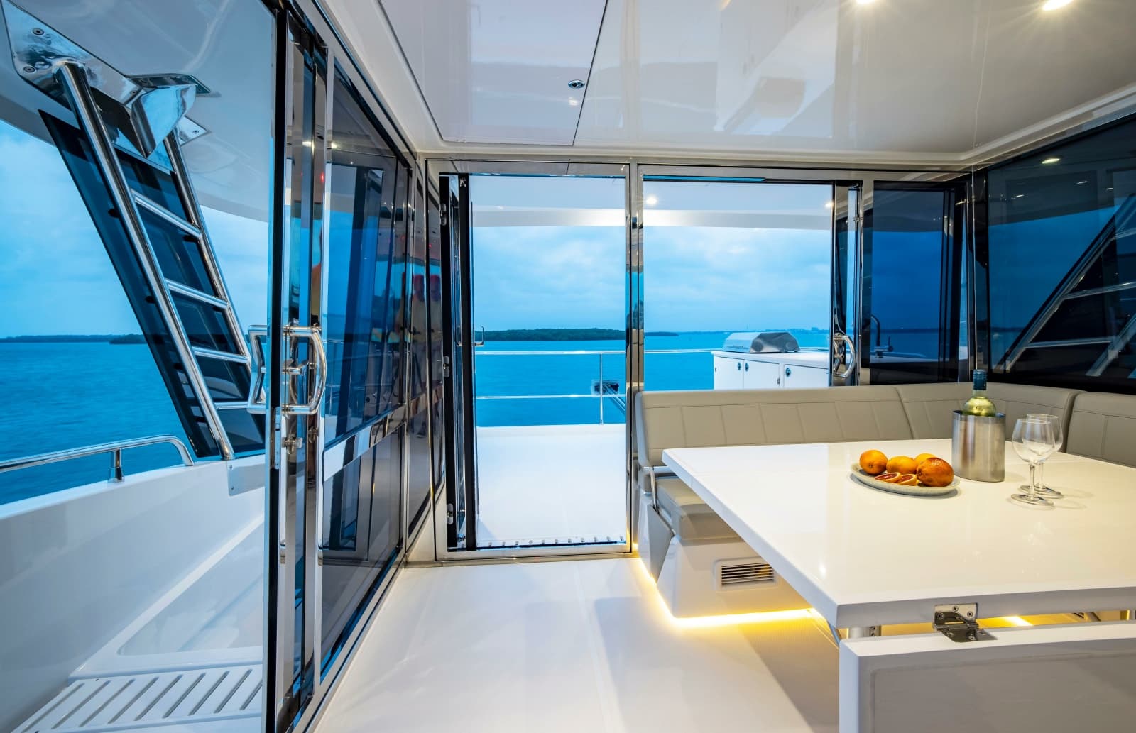 2025 Aquila 54 Yacht - Photo 14