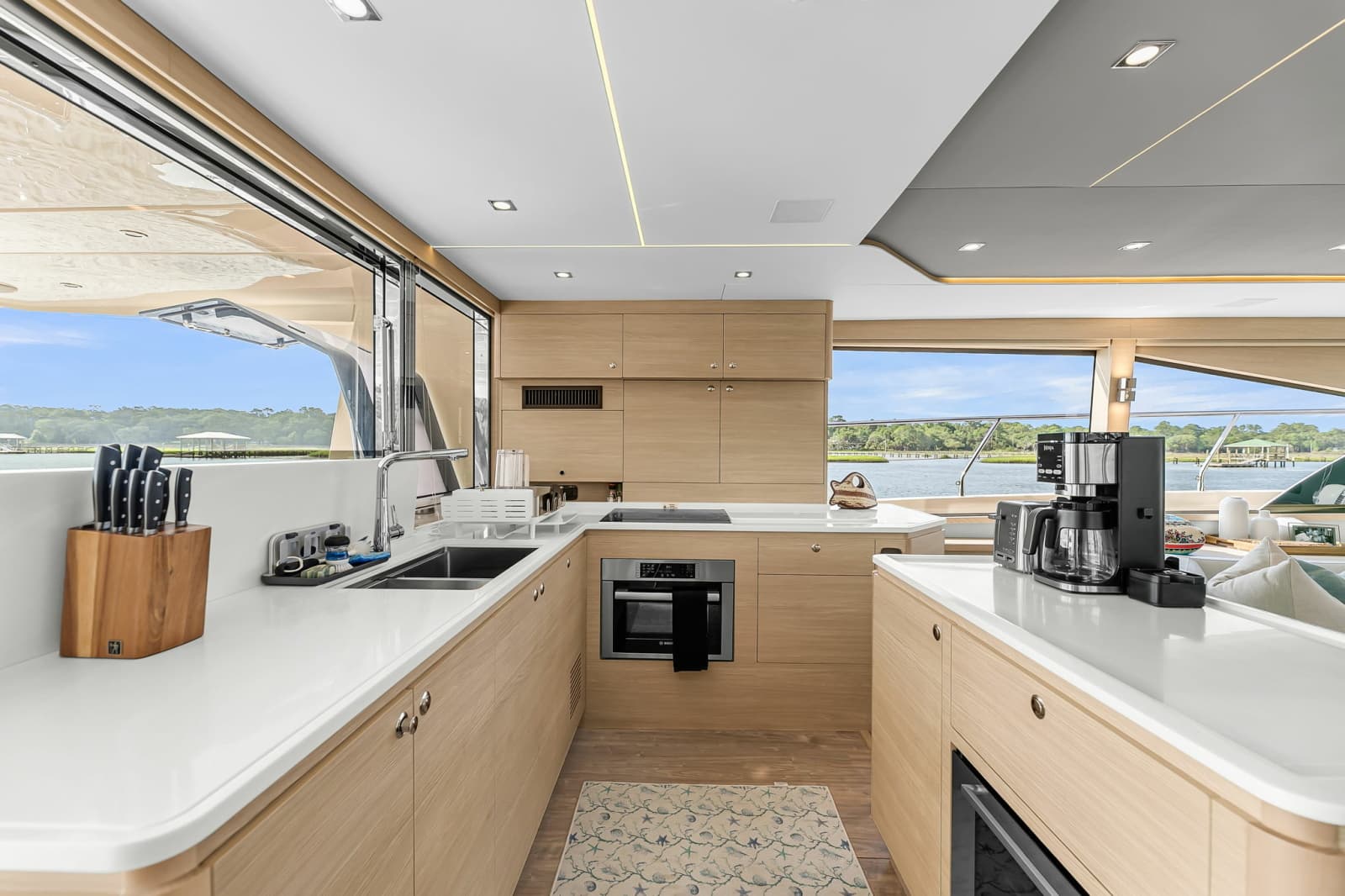 2025 Aquila 54 Yacht - Photo 20