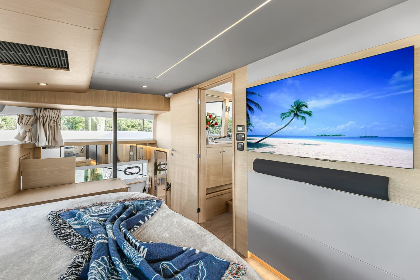 2025 Aquila 54 Yacht - Photo 16