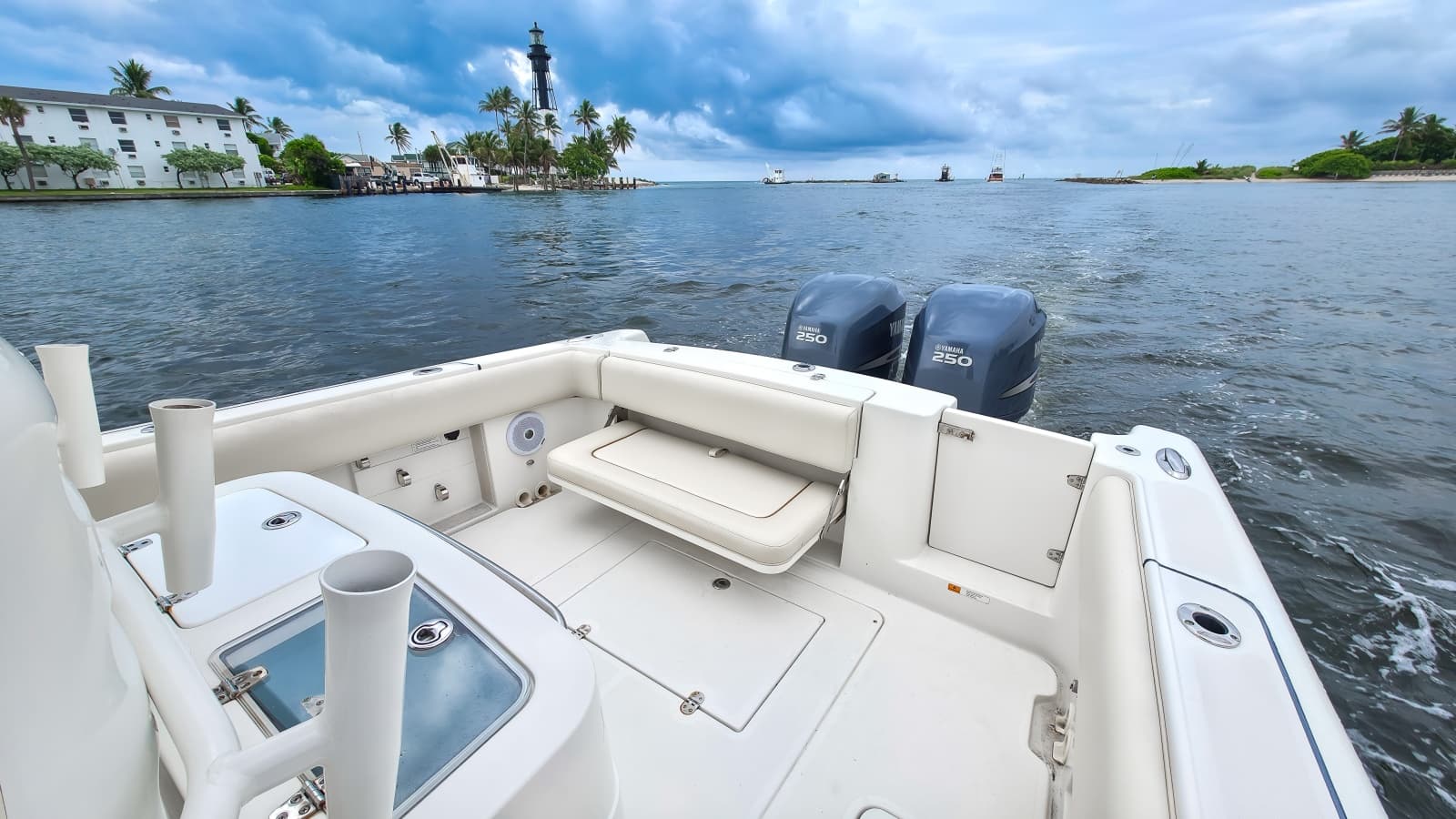 2008 Chris-Craft Catalina 29 - Photo 10