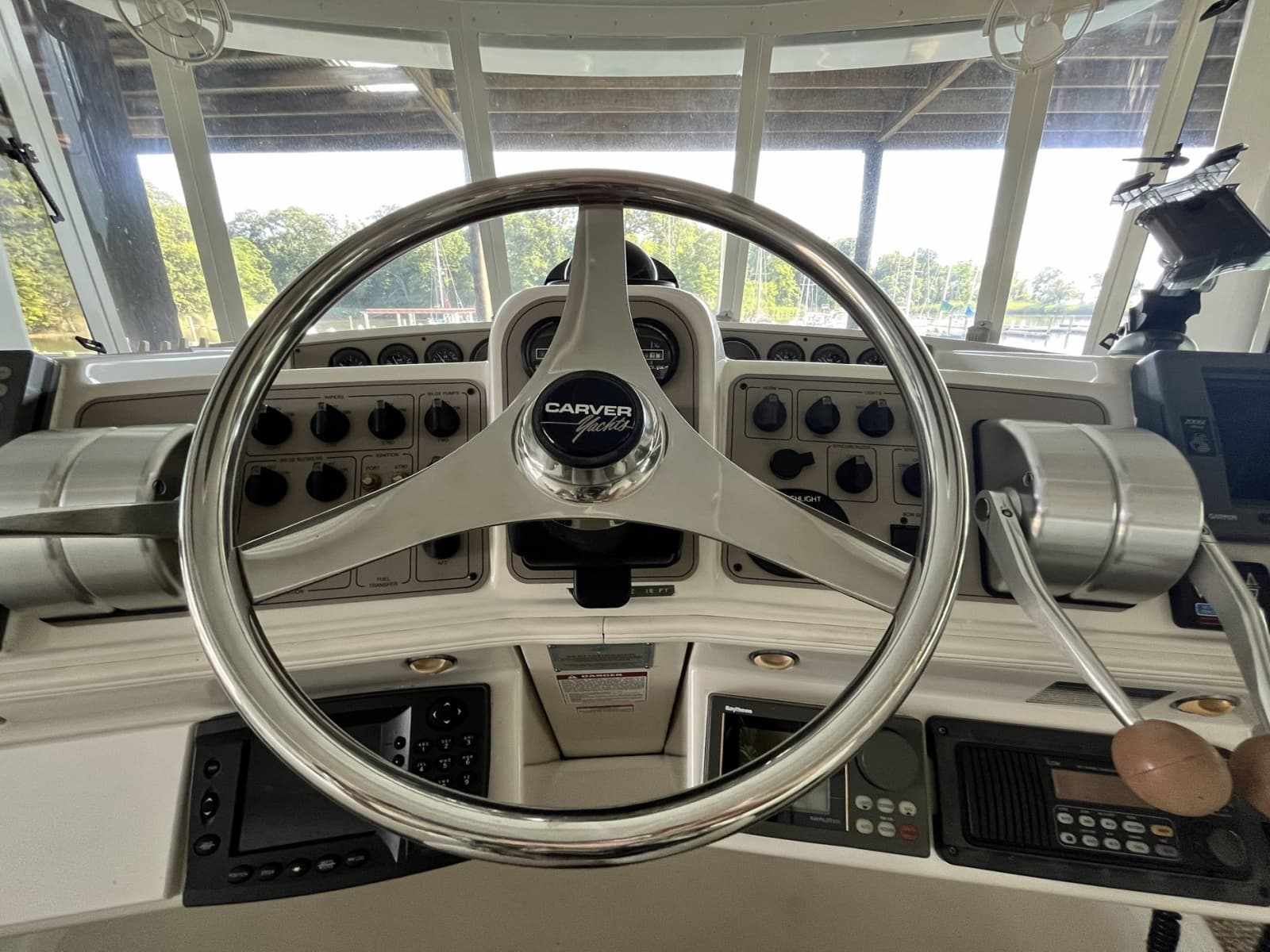 1997 Carver  - Photo 17