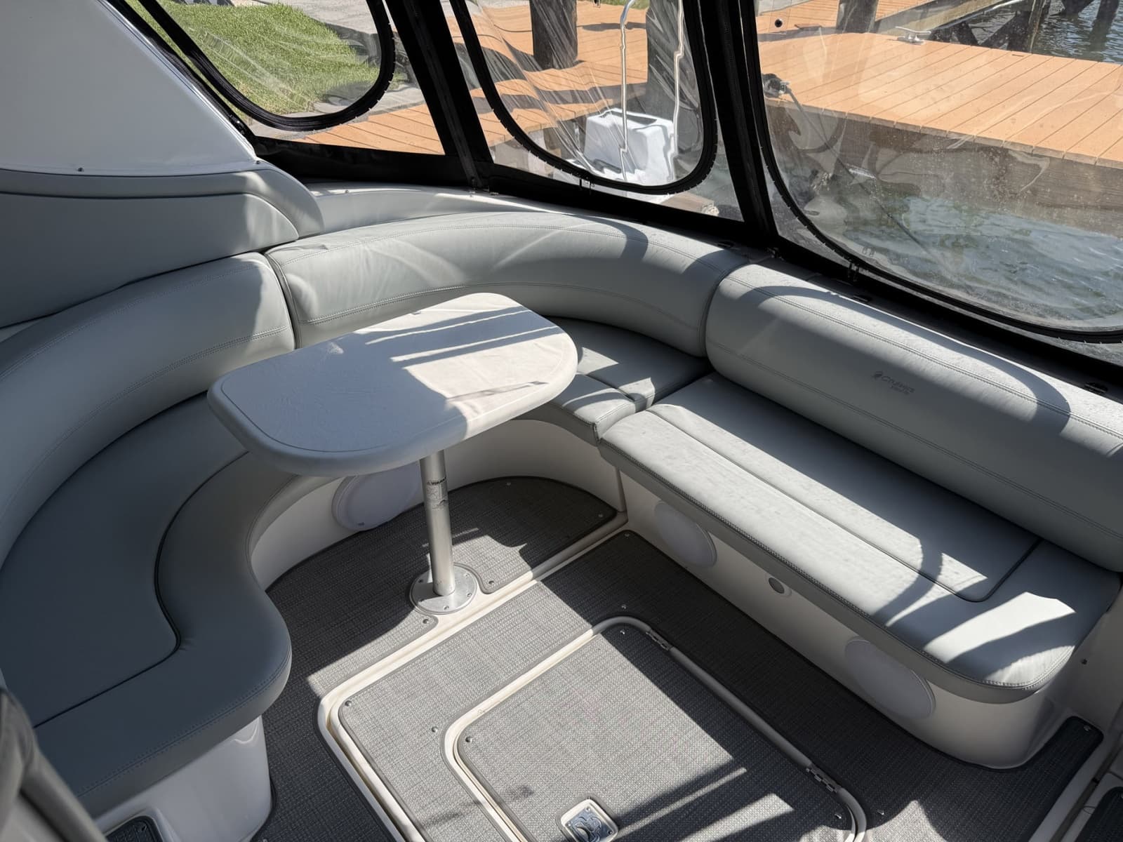 2007 Cruisers Yachts 370 Express - Photo 5
