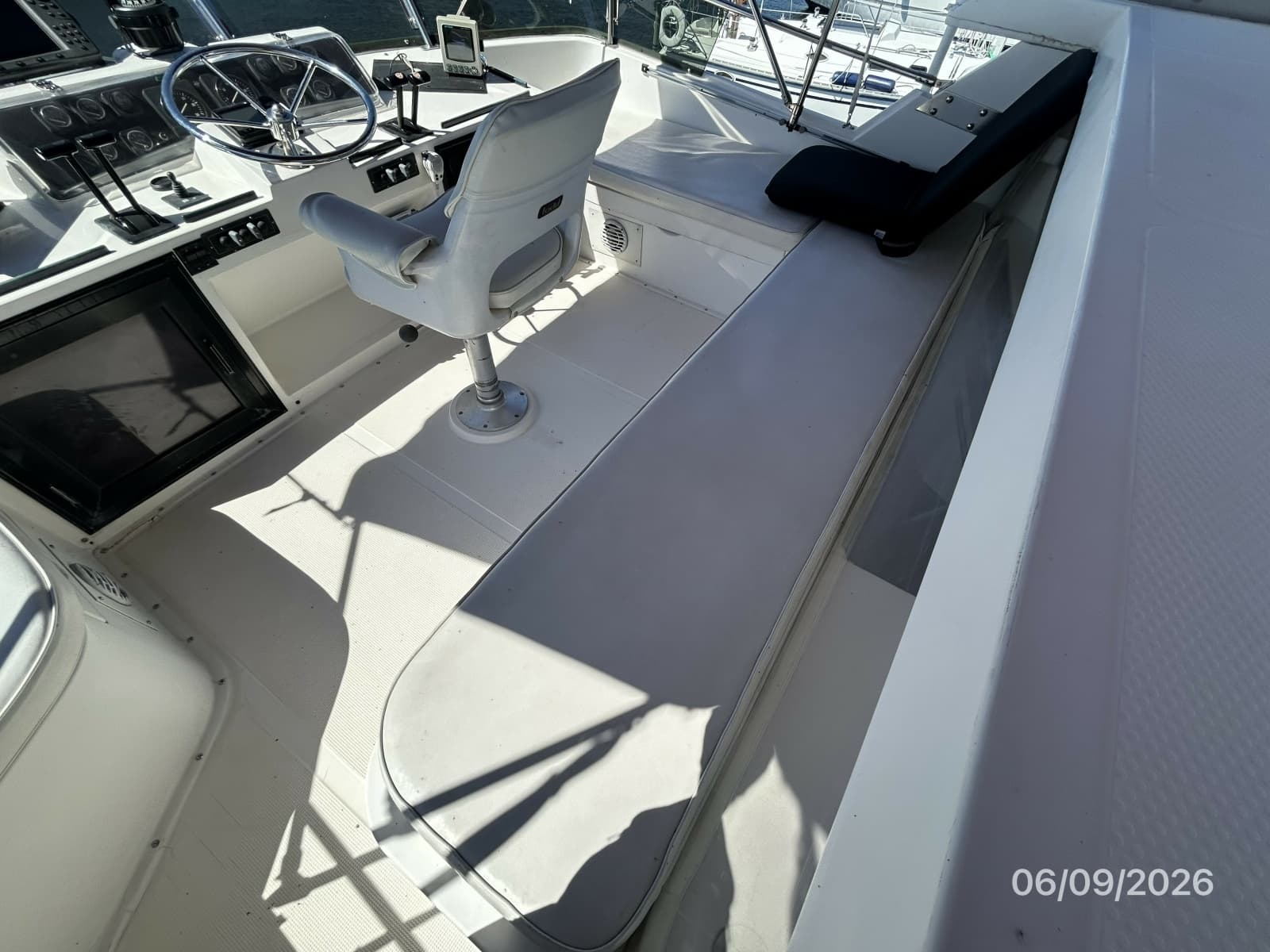 1988 High Tech Yachts Sundeck - Photo 24