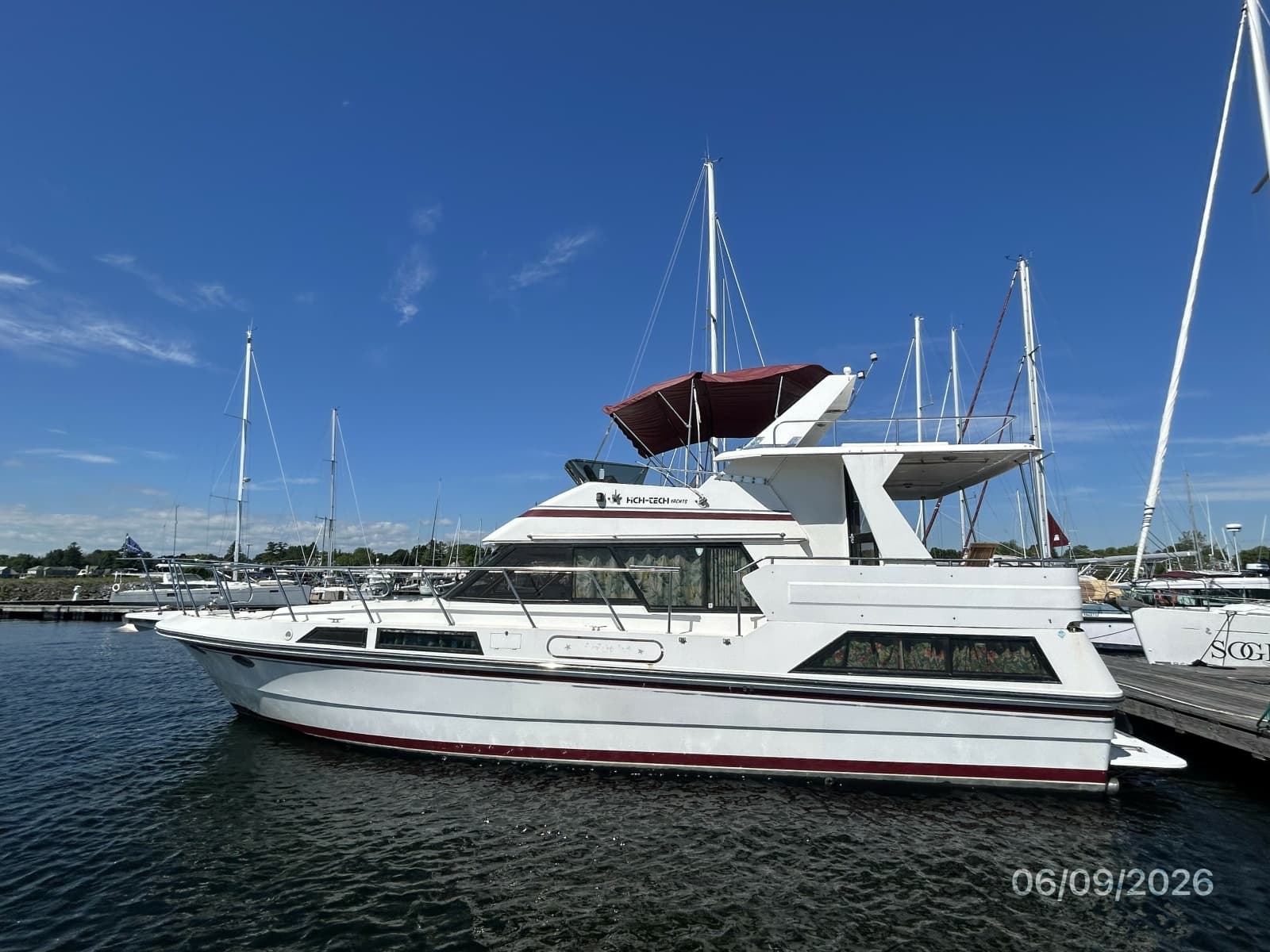 1988 High Tech Yachts Sundeck - Photo 2