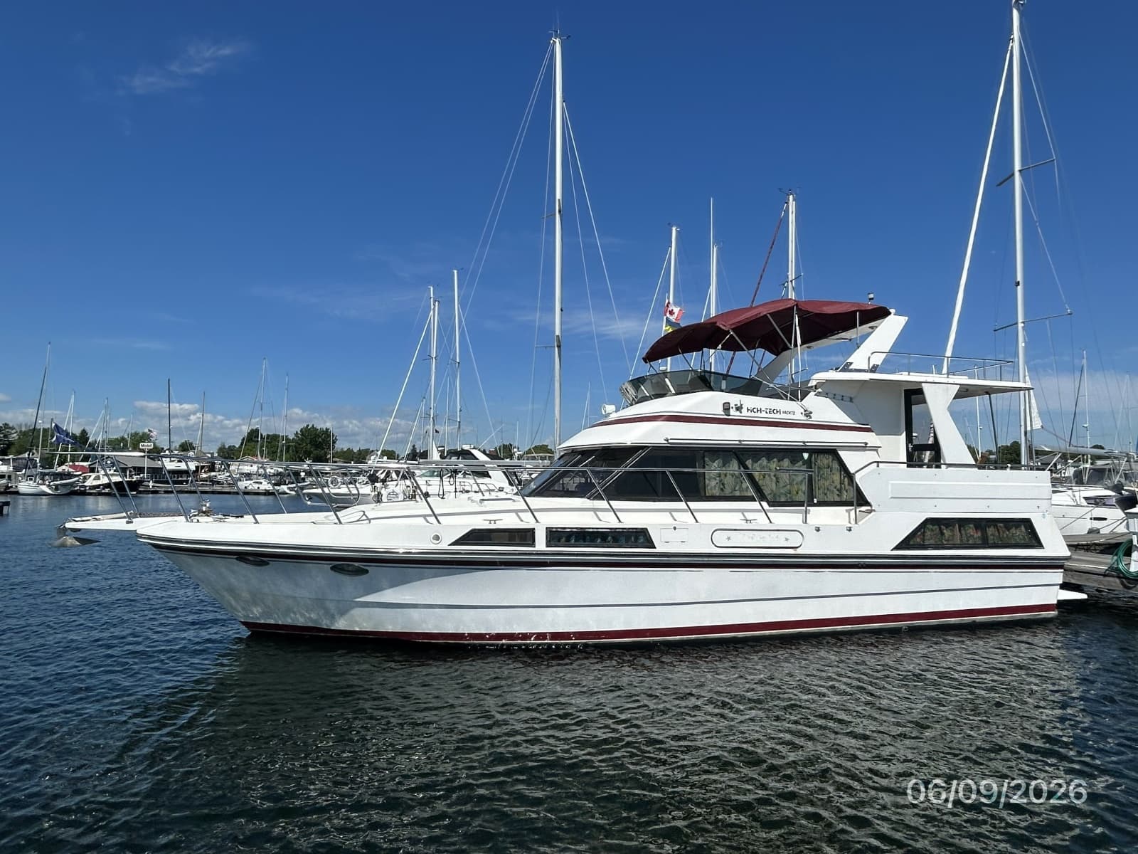 1988 High Tech Yachts Sundeck - Photo 1