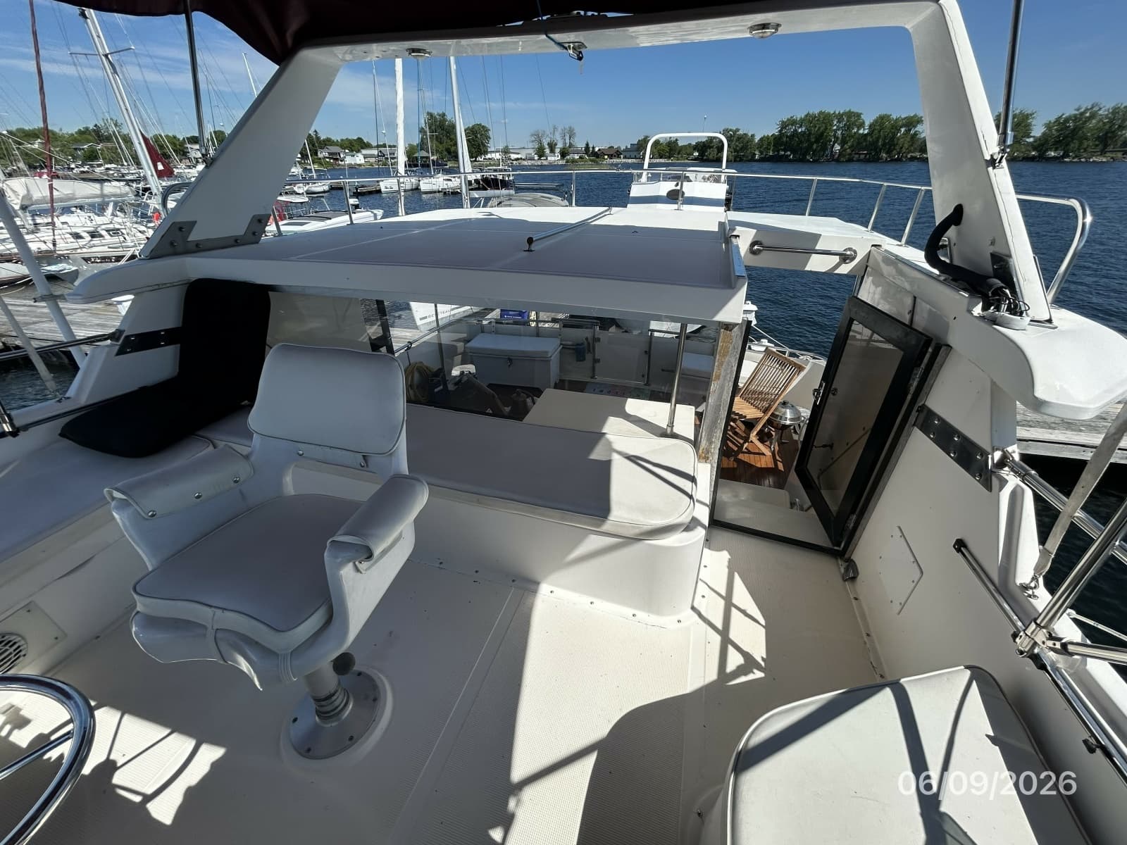 1988 High Tech Yachts Sundeck - Photo 16