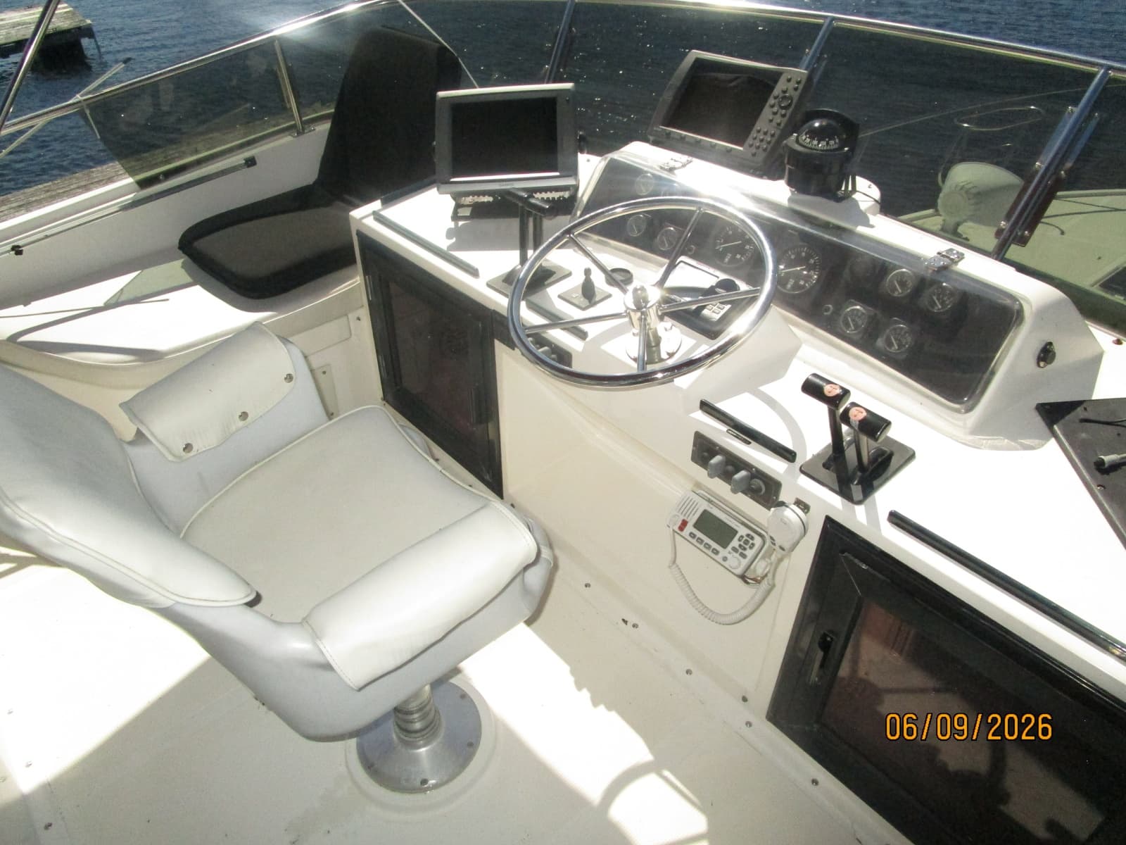1988 High Tech Yachts Sundeck - Photo 19