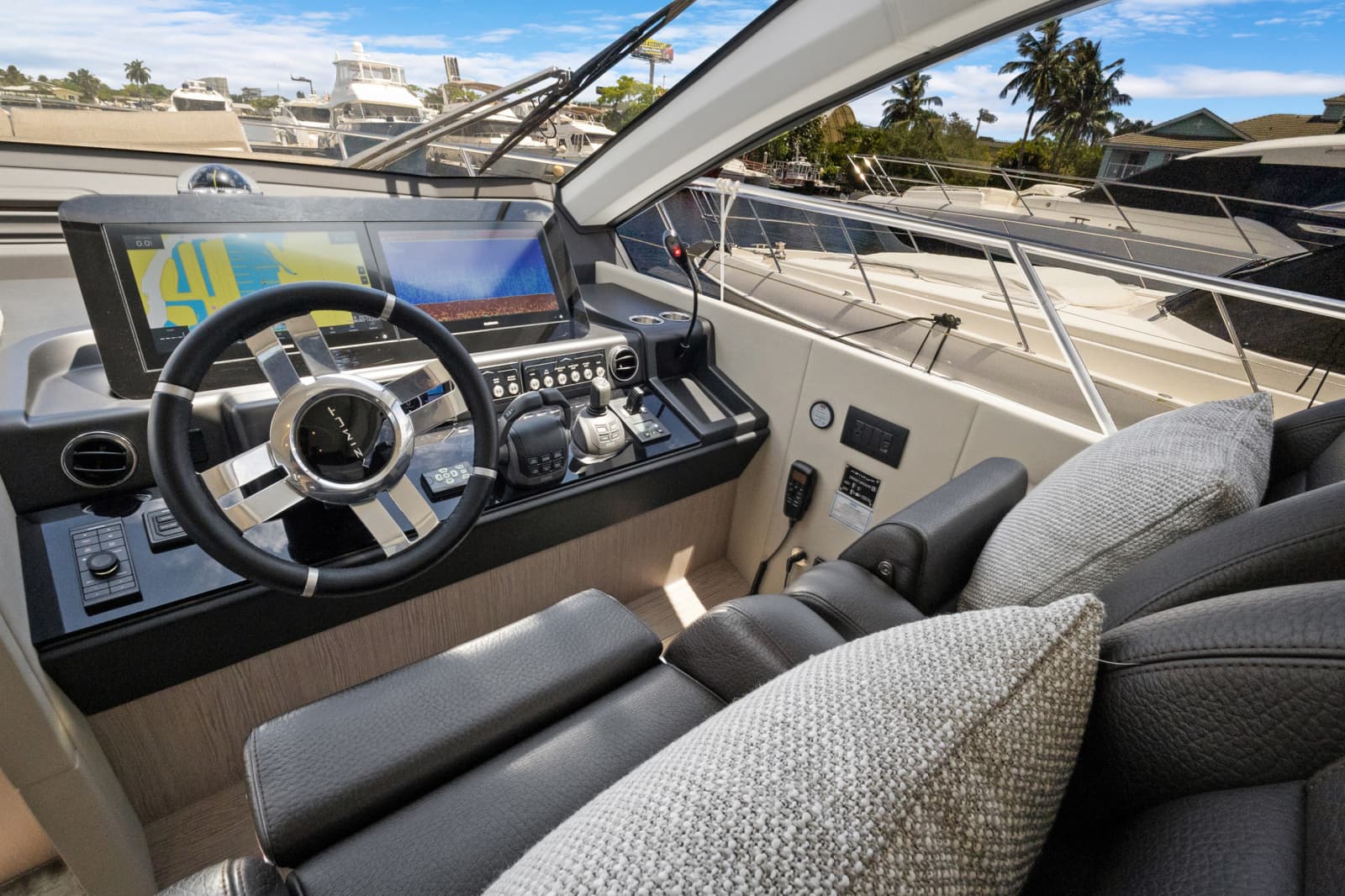 2025 Azimut FLY 53 - Photo 27