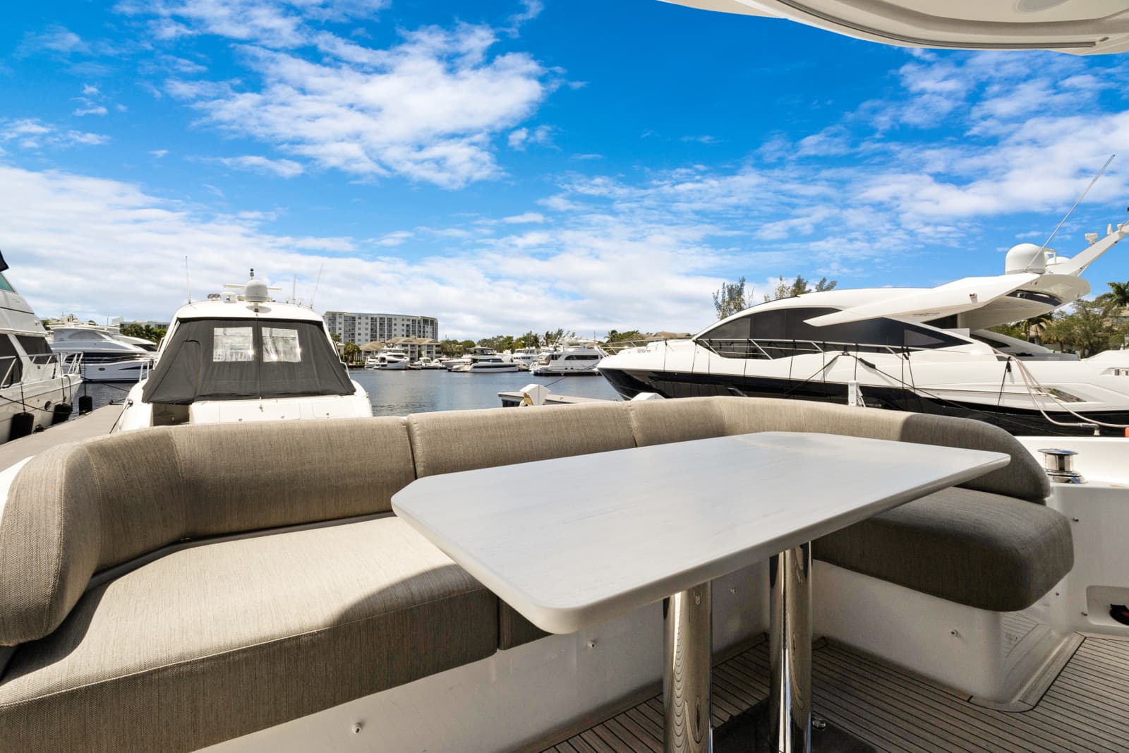 2025 Azimut FLY 53 - Photo 11